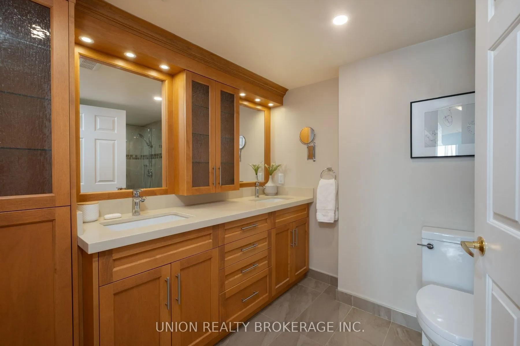 20 Guildwood Parkway #711