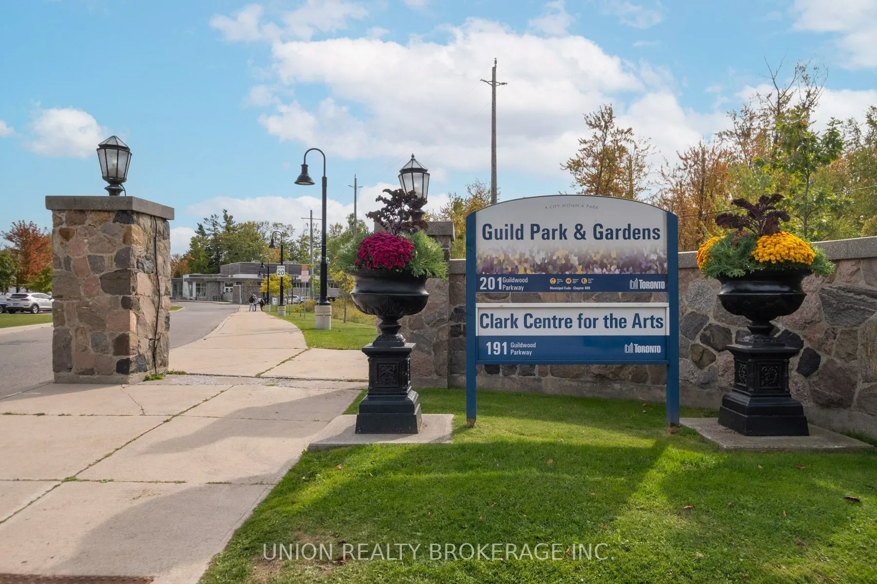 20 Guildwood Parkway #711