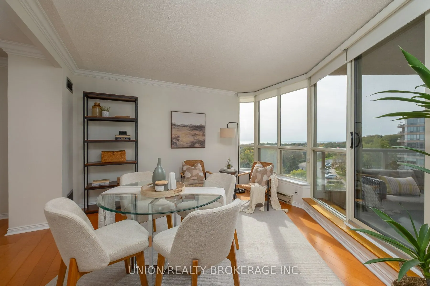20 Guildwood Parkway #711