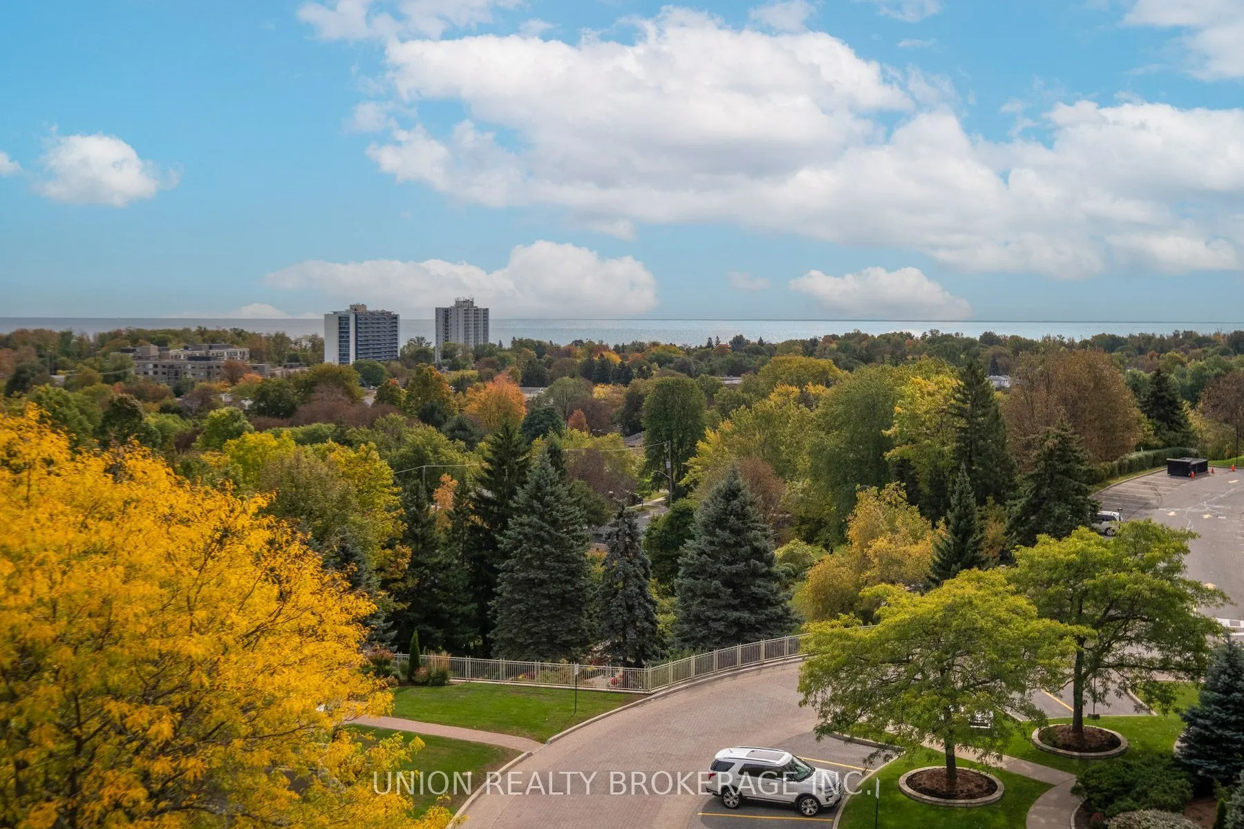 20 Guildwood Parkway #711