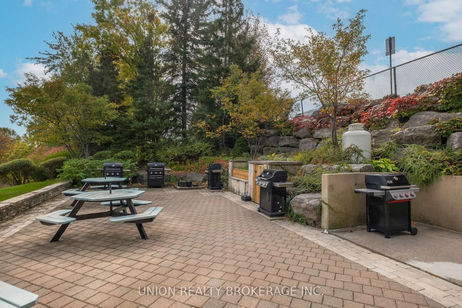 20 Guildwood Parkway #711