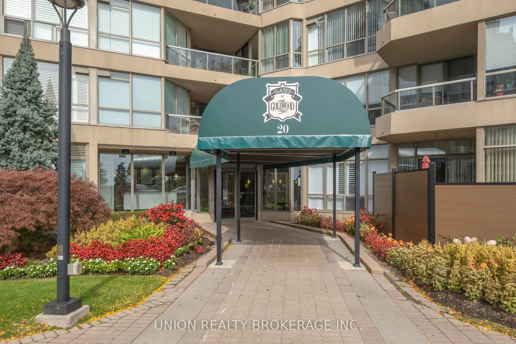 20 Guildwood Parkway #711