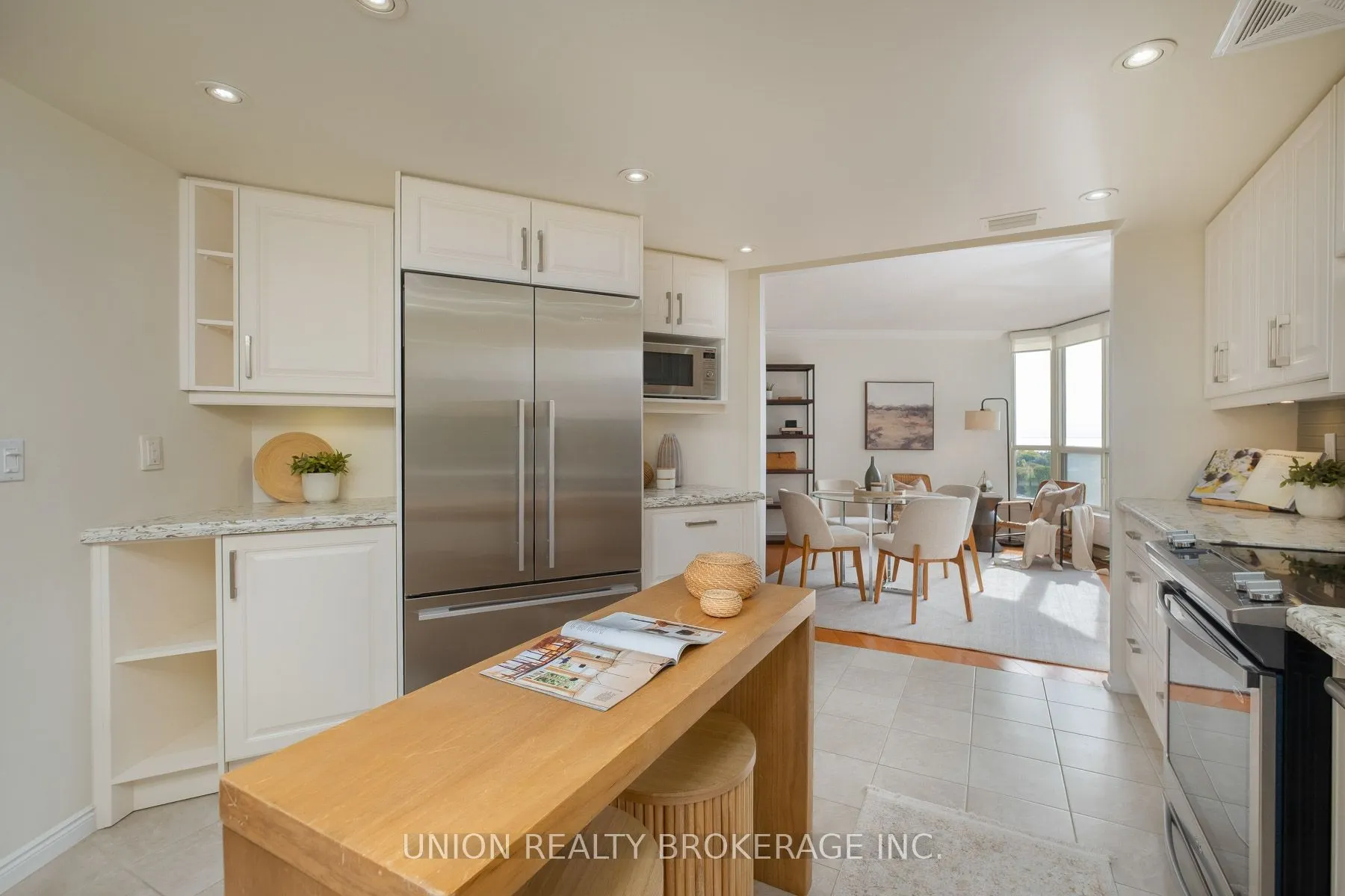 20 Guildwood Parkway #711