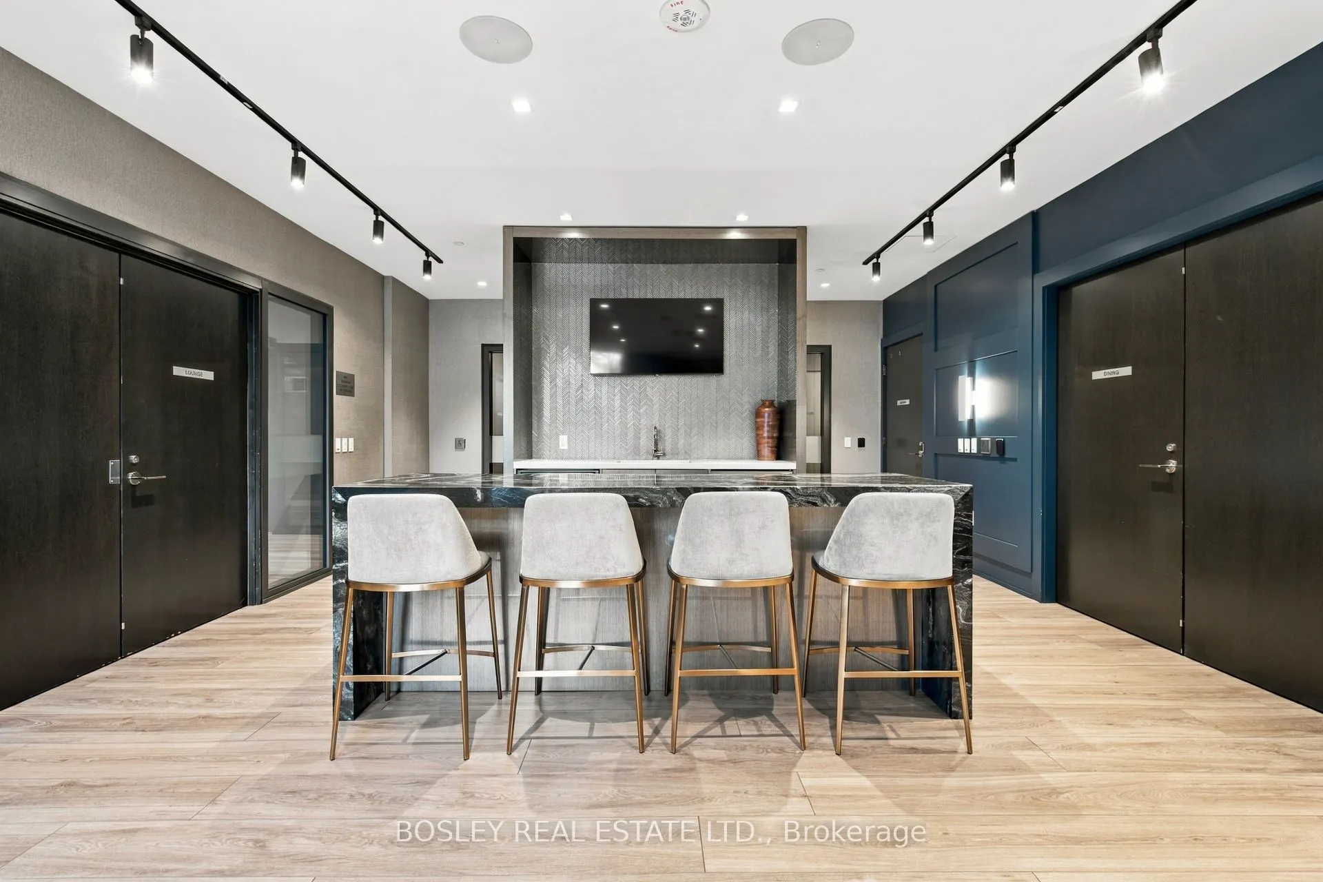 286 Main Street #502