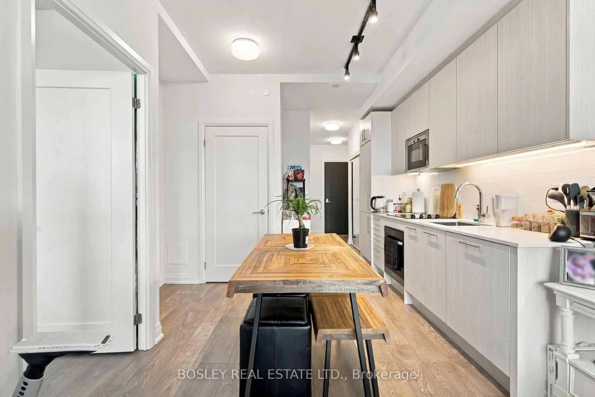 286 Main Street #502