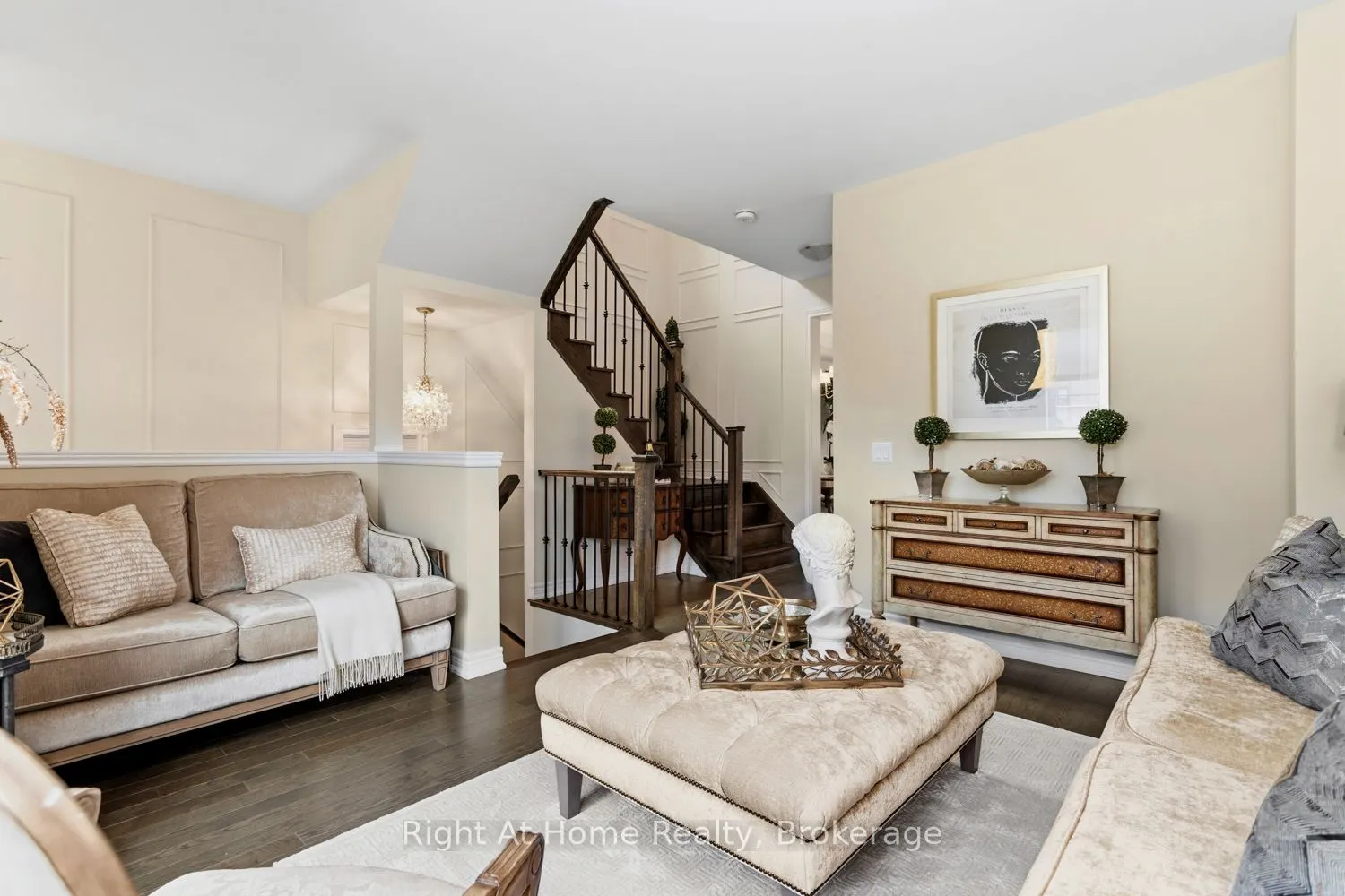 89 Elkington Crescent