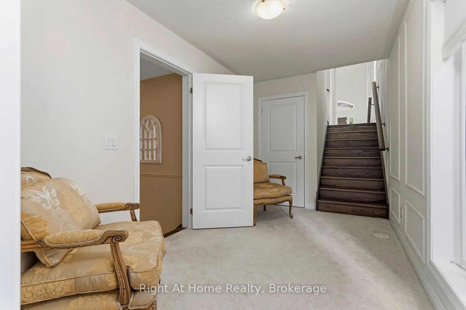 89 Elkington Crescent