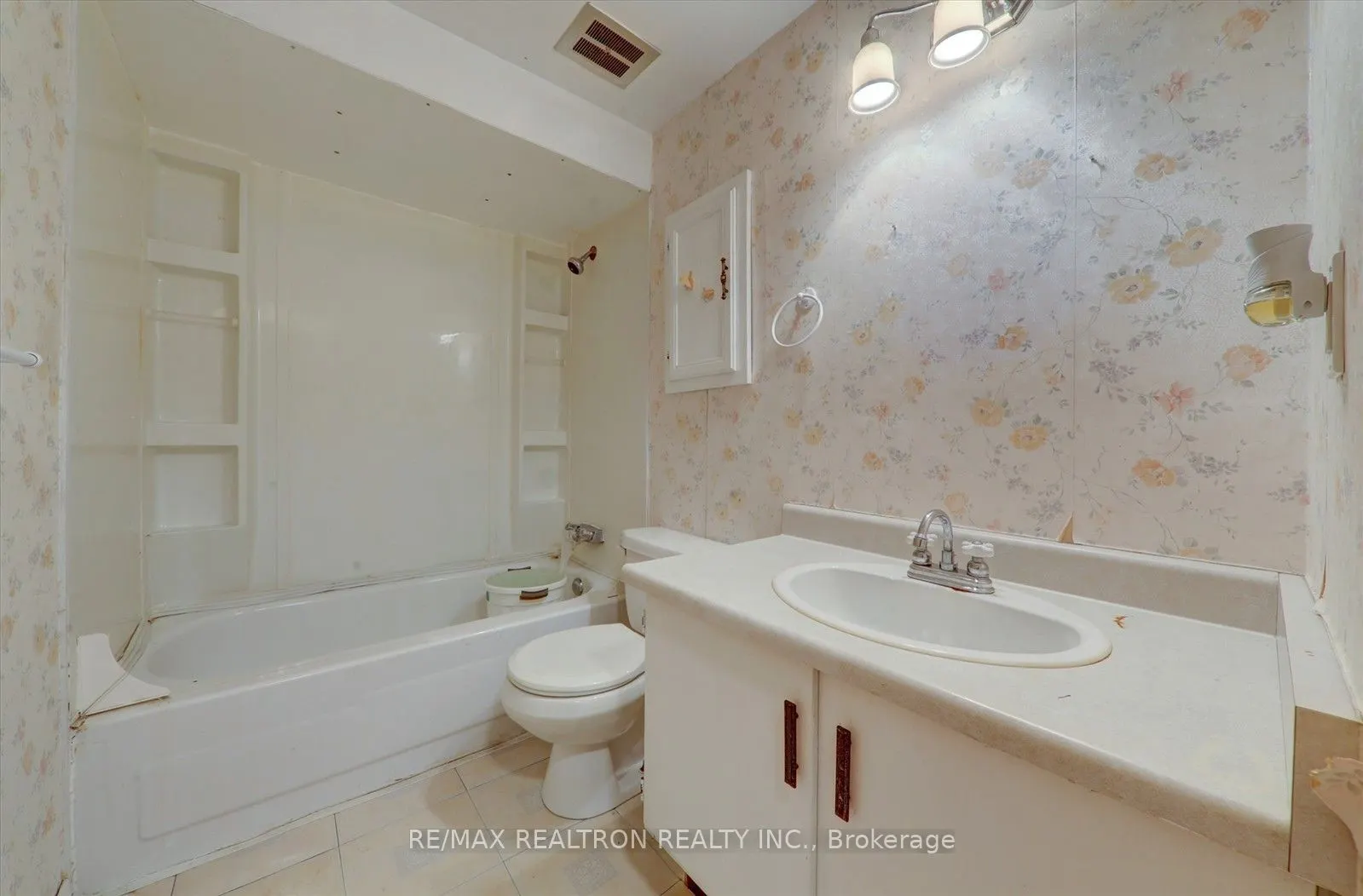 10 Livonia Place #105