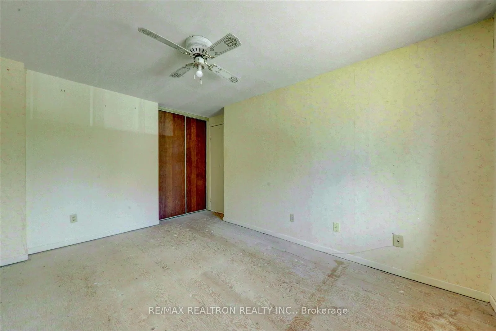 10 Livonia Place #105