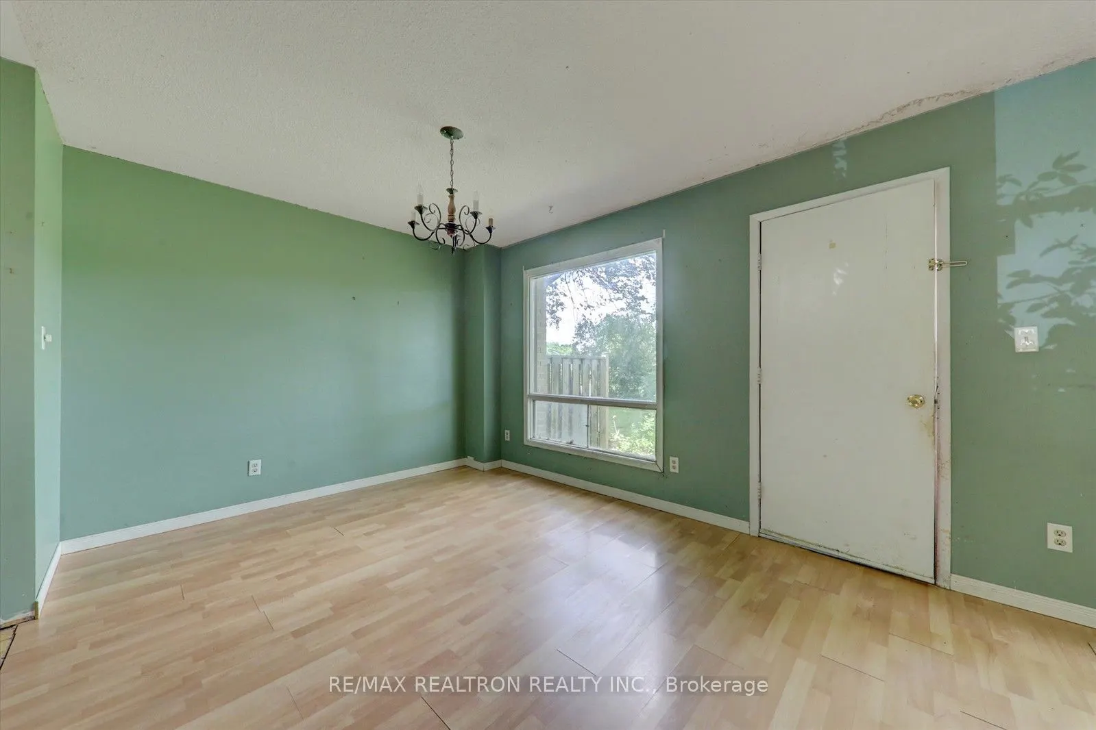 10 Livonia Place #105