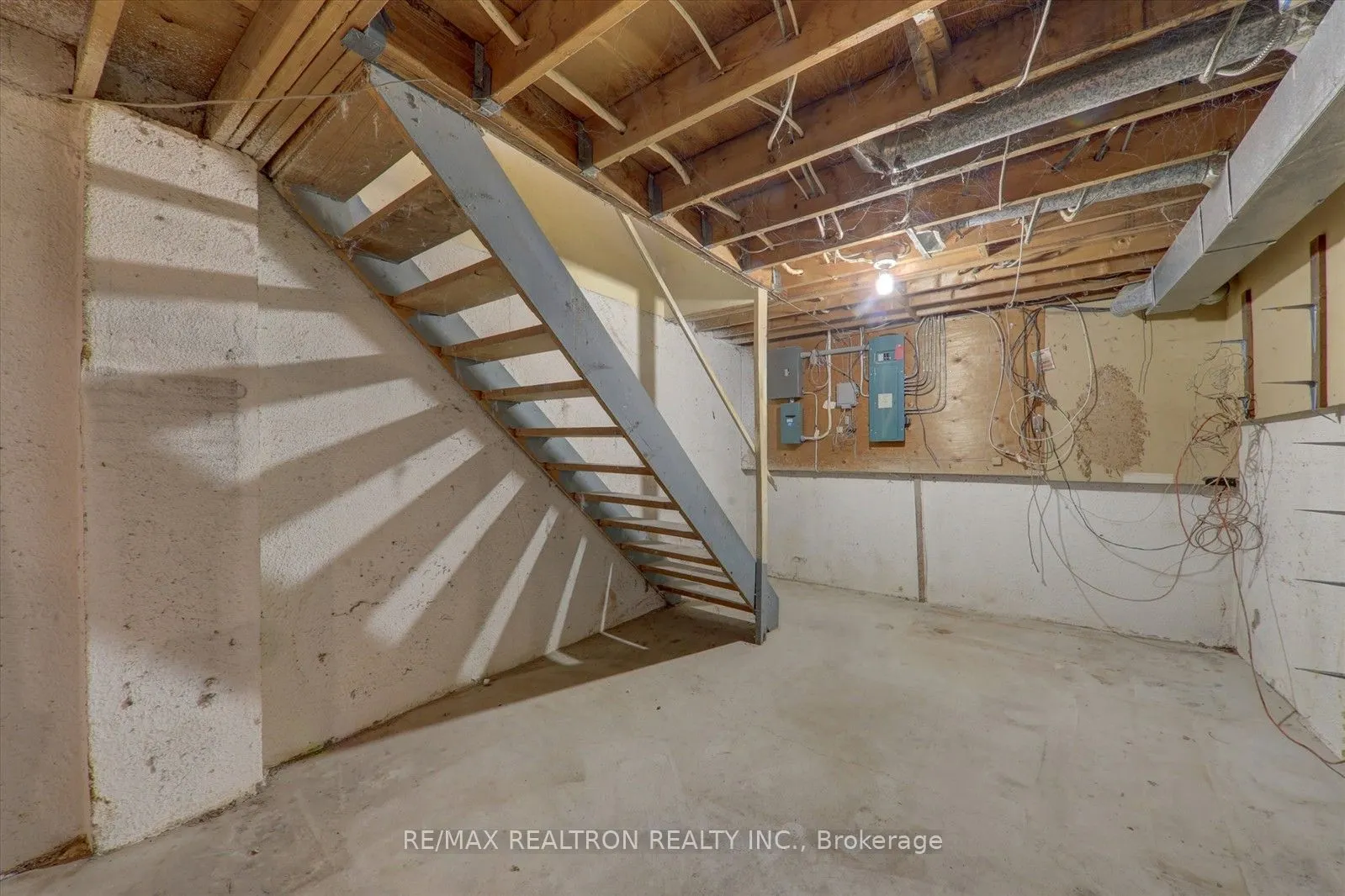 10 Livonia Place #105