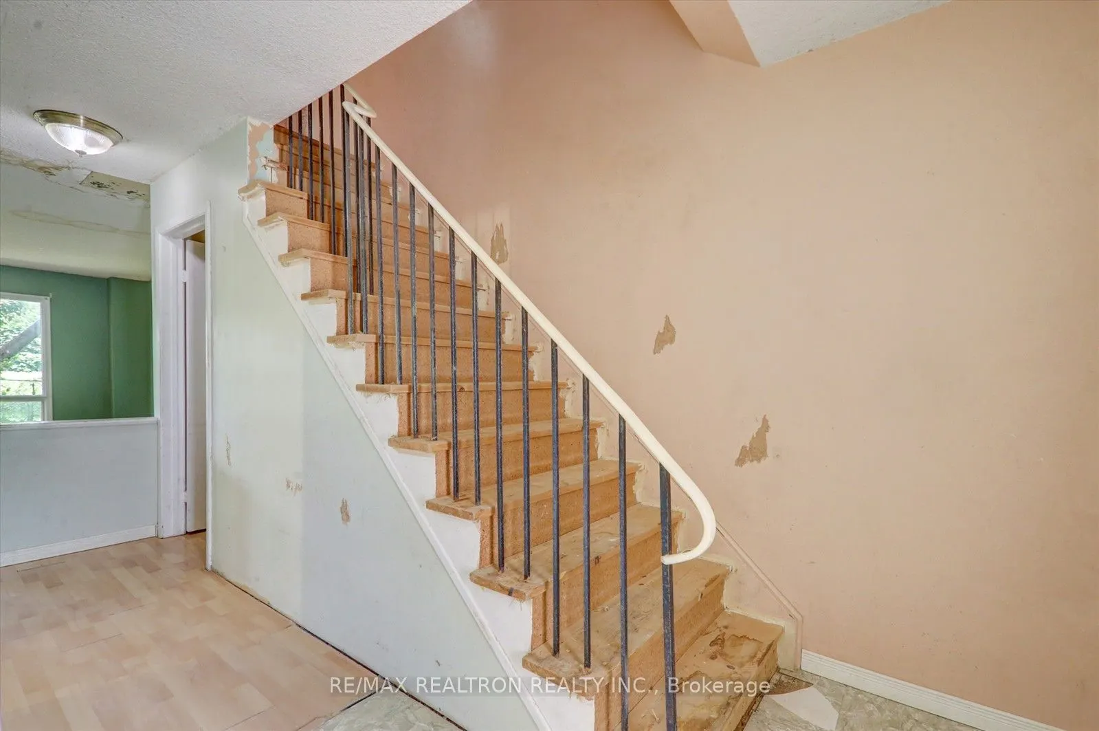 10 Livonia Place #105