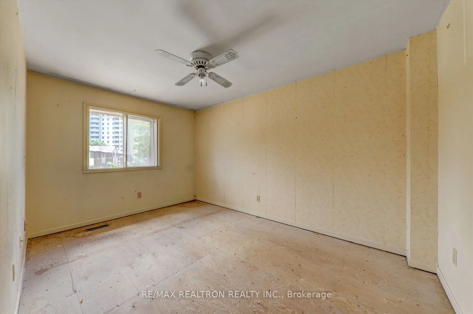 10 Livonia Place #105