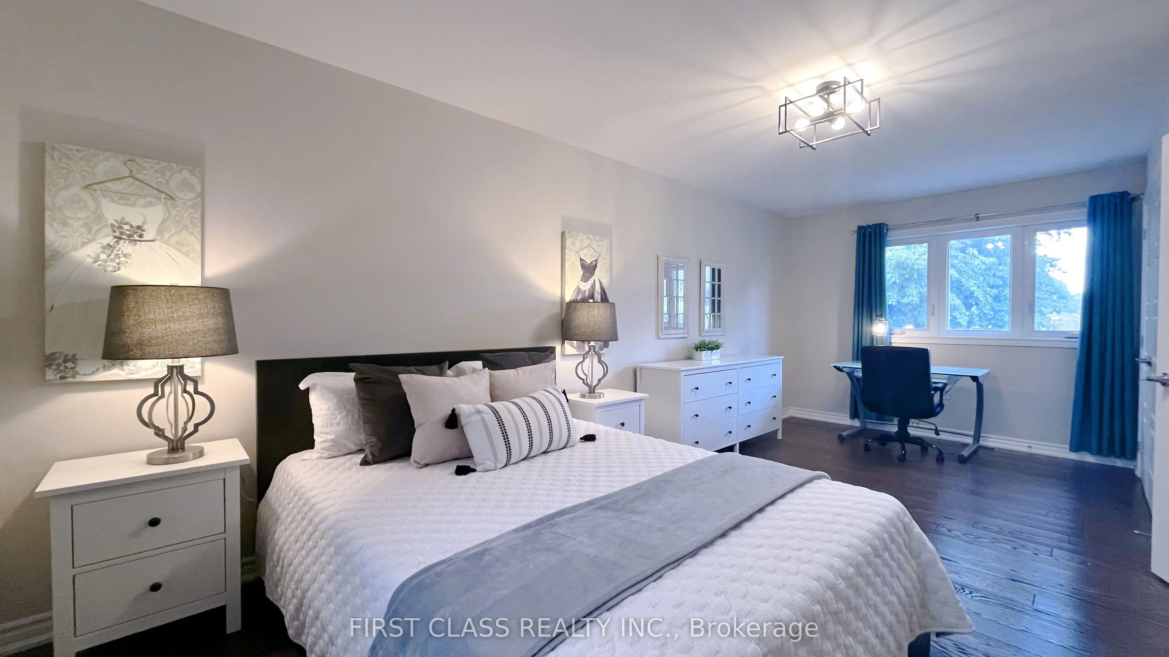 30 Meadowacres Drive