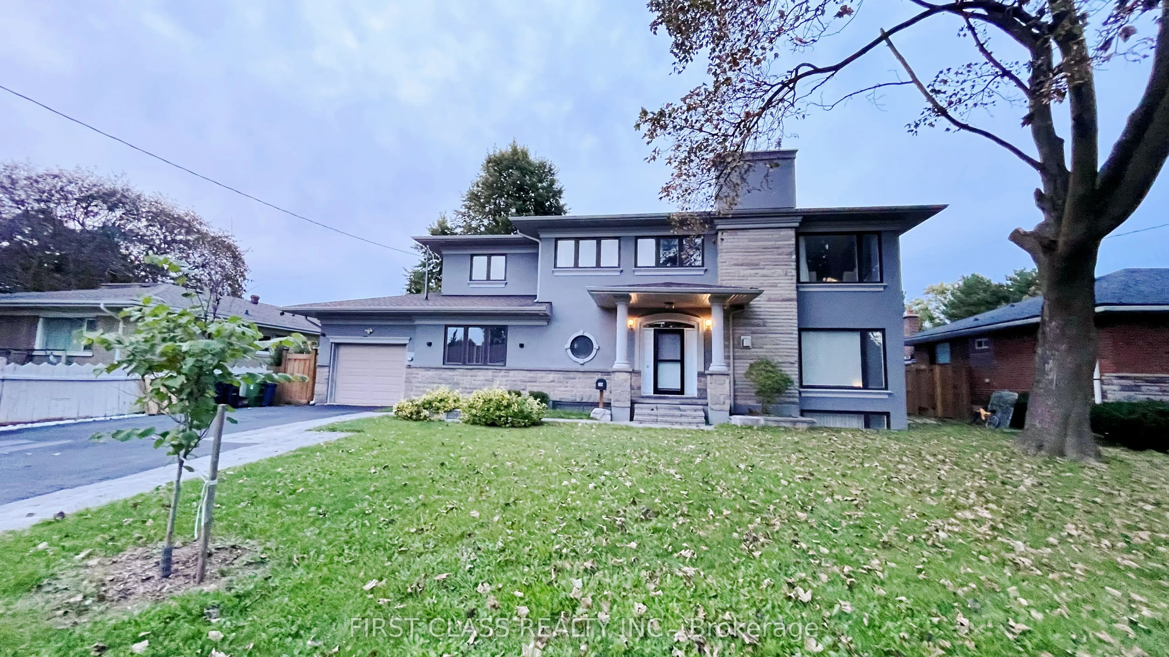 30 Meadowacres Drive