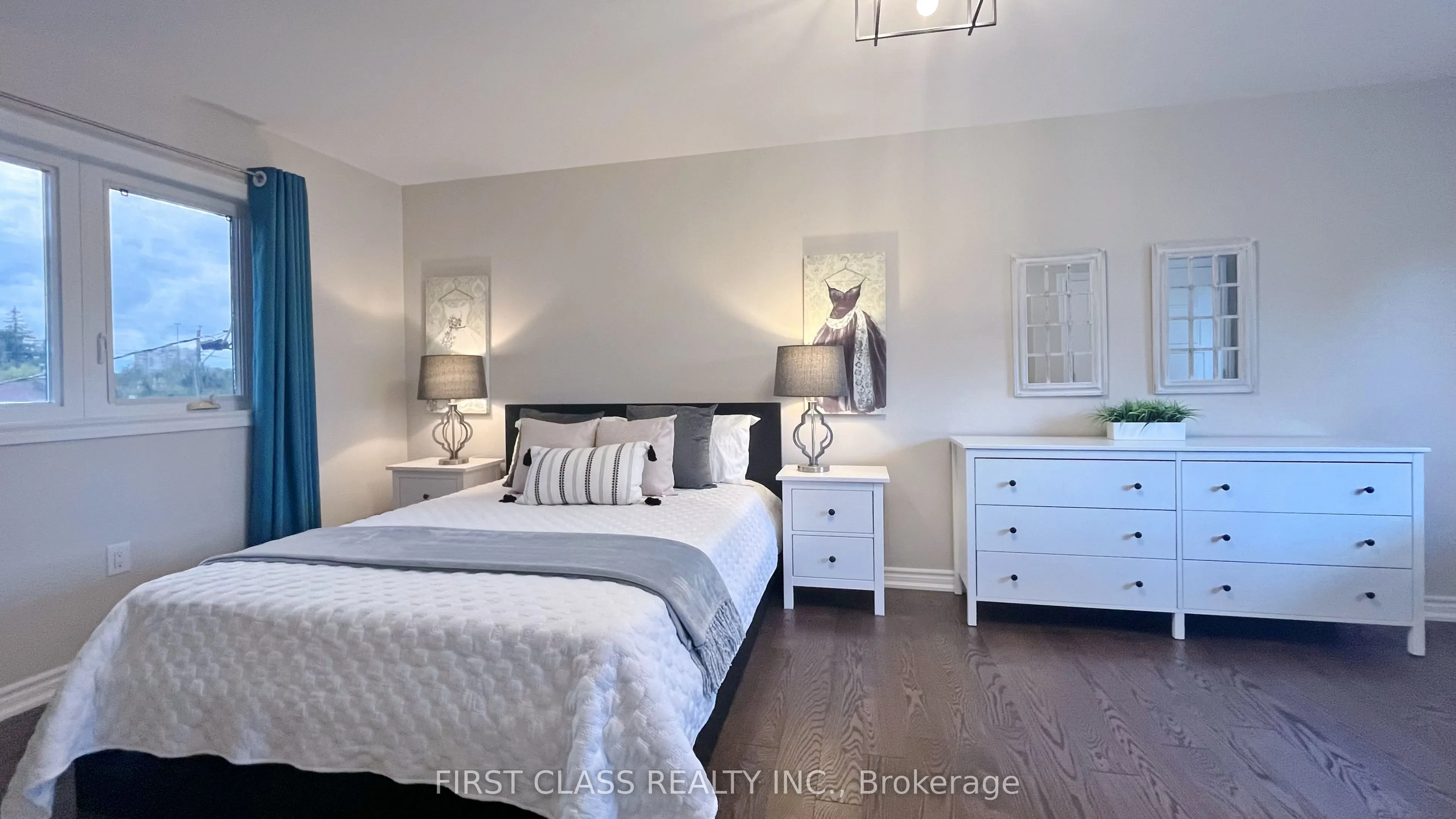 30 Meadowacres Drive