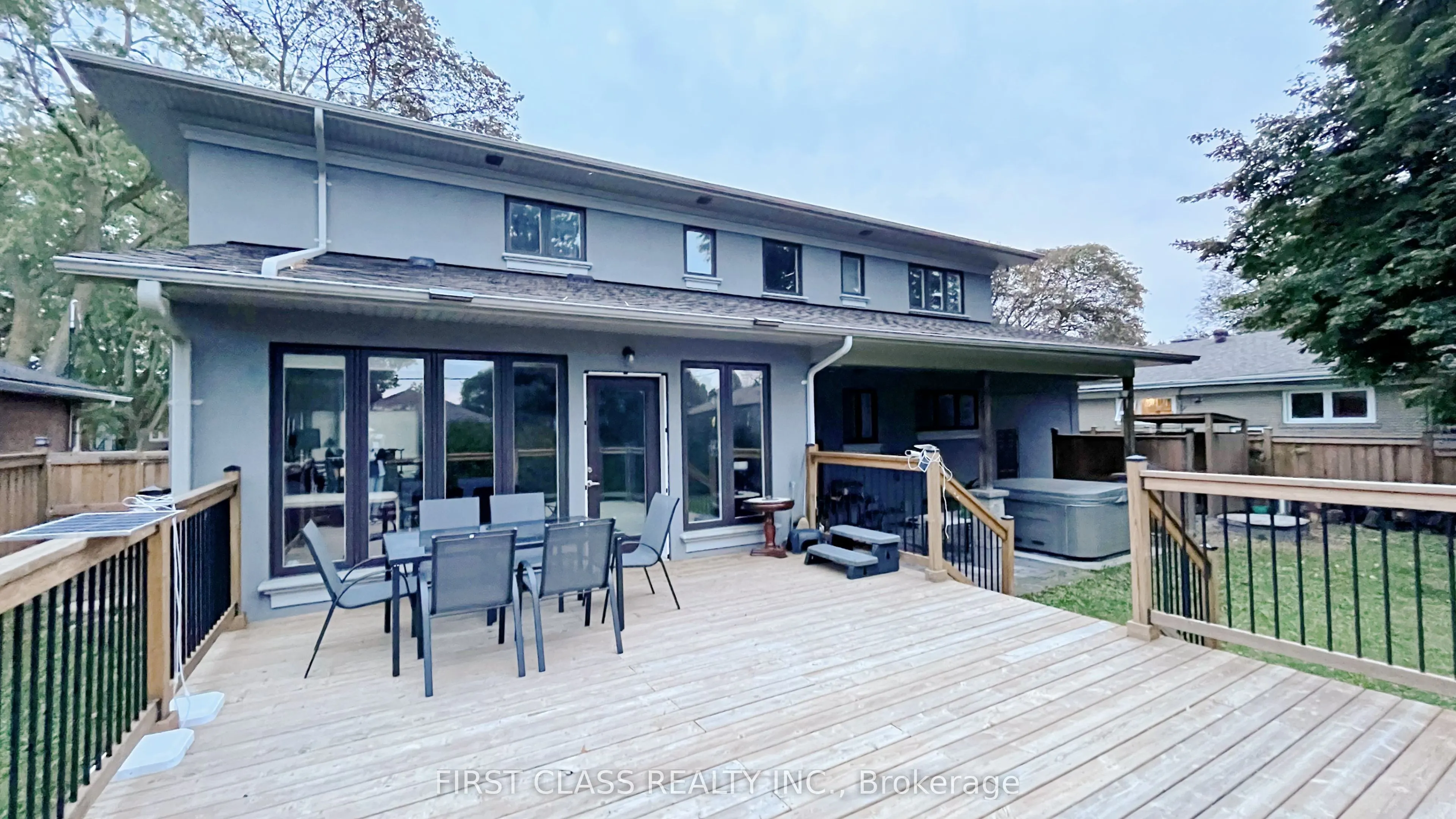 30 Meadowacres Drive