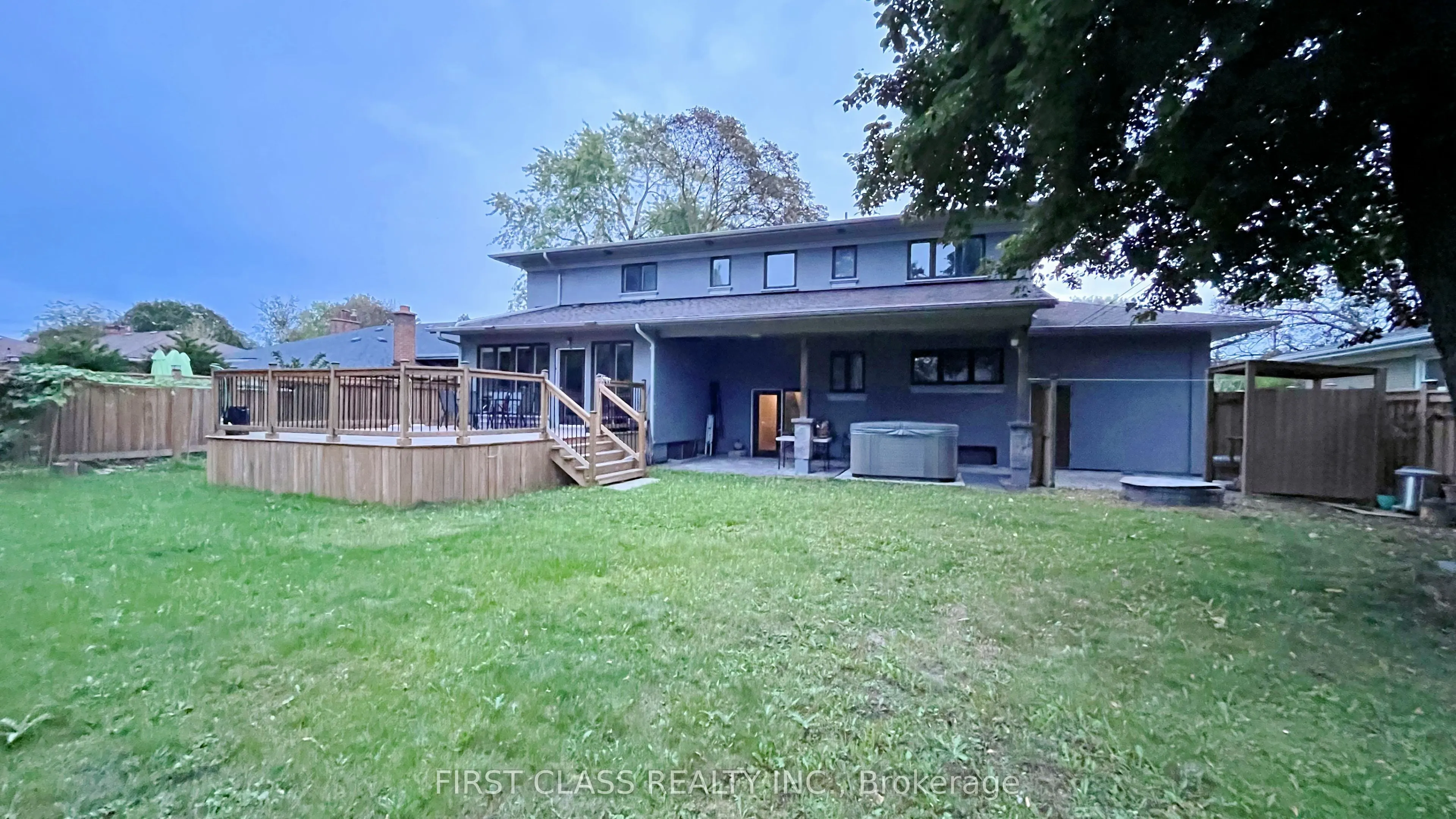 30 Meadowacres Drive