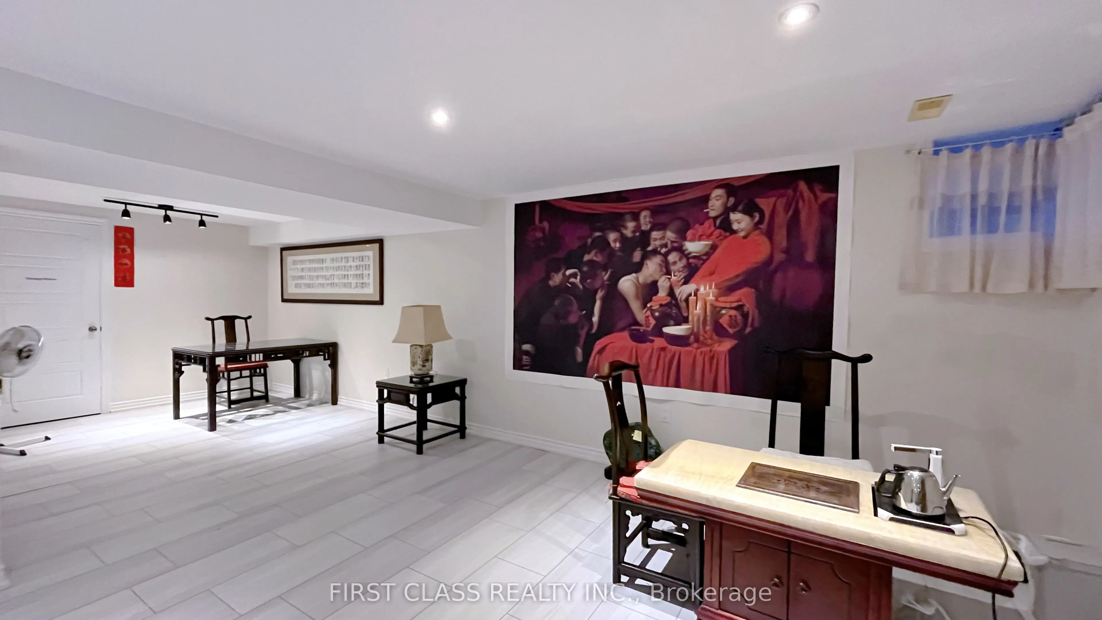30 Meadowacres Drive