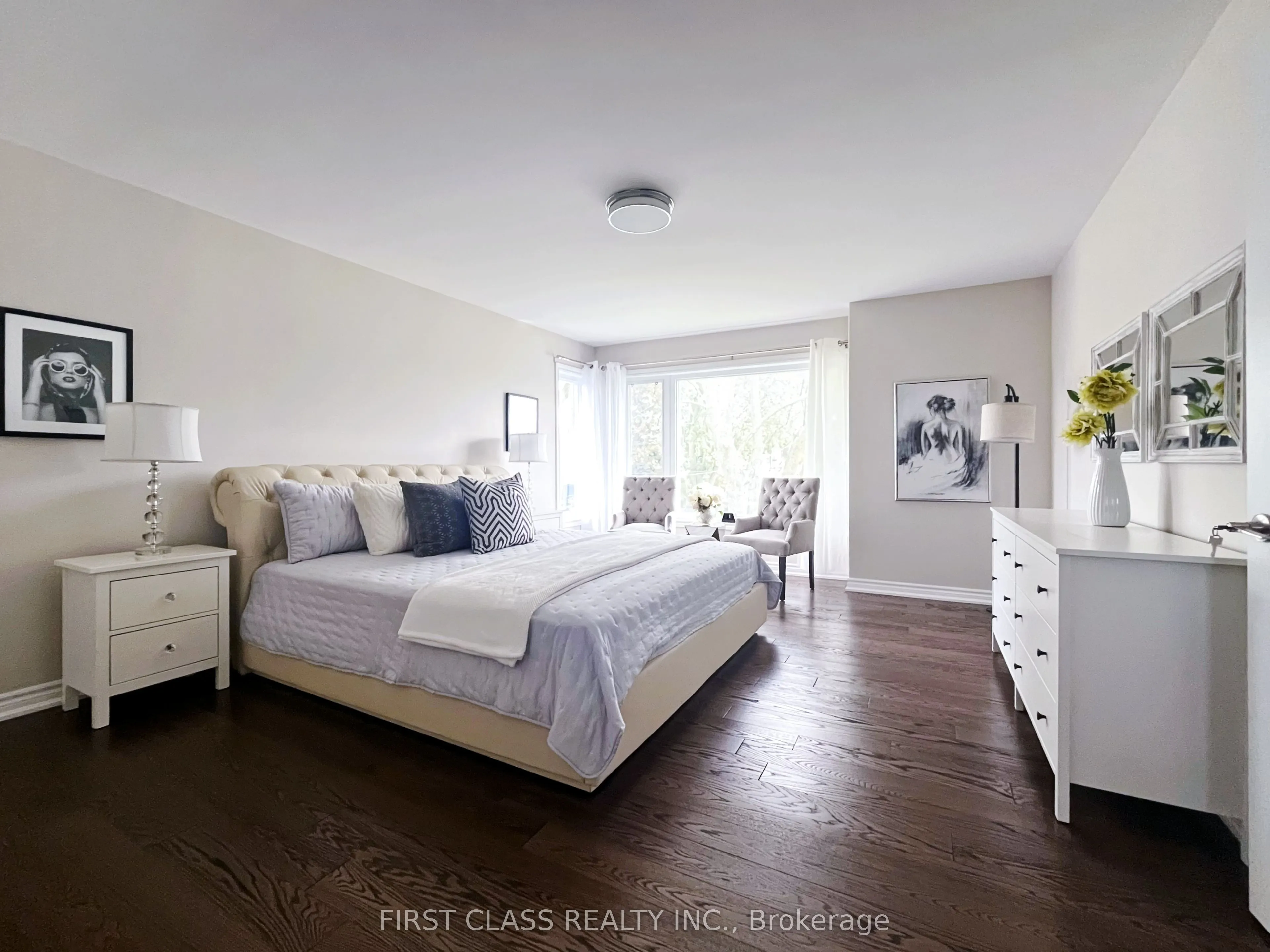 30 Meadowacres Drive
