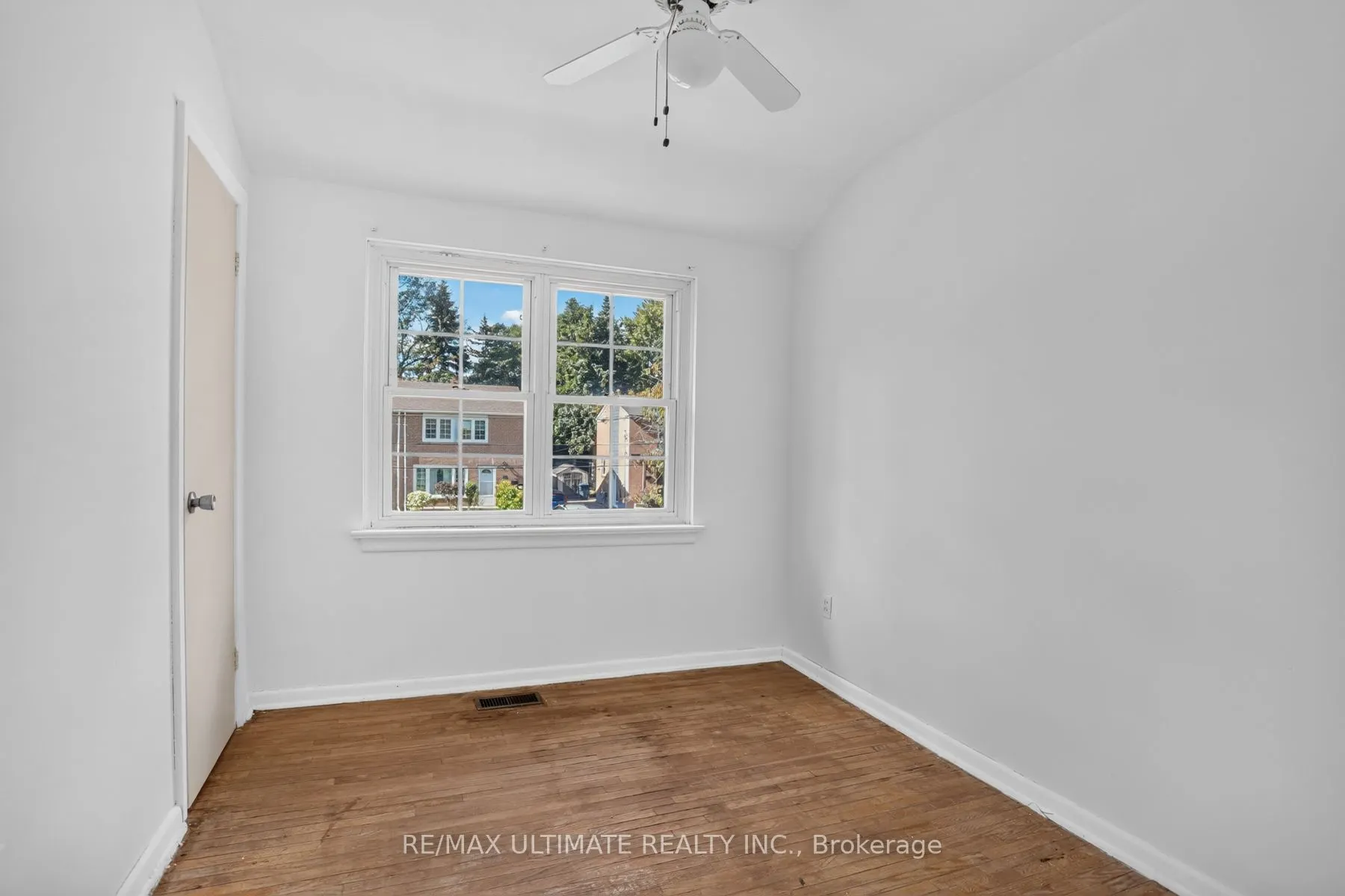 73 Chestnut Crescent