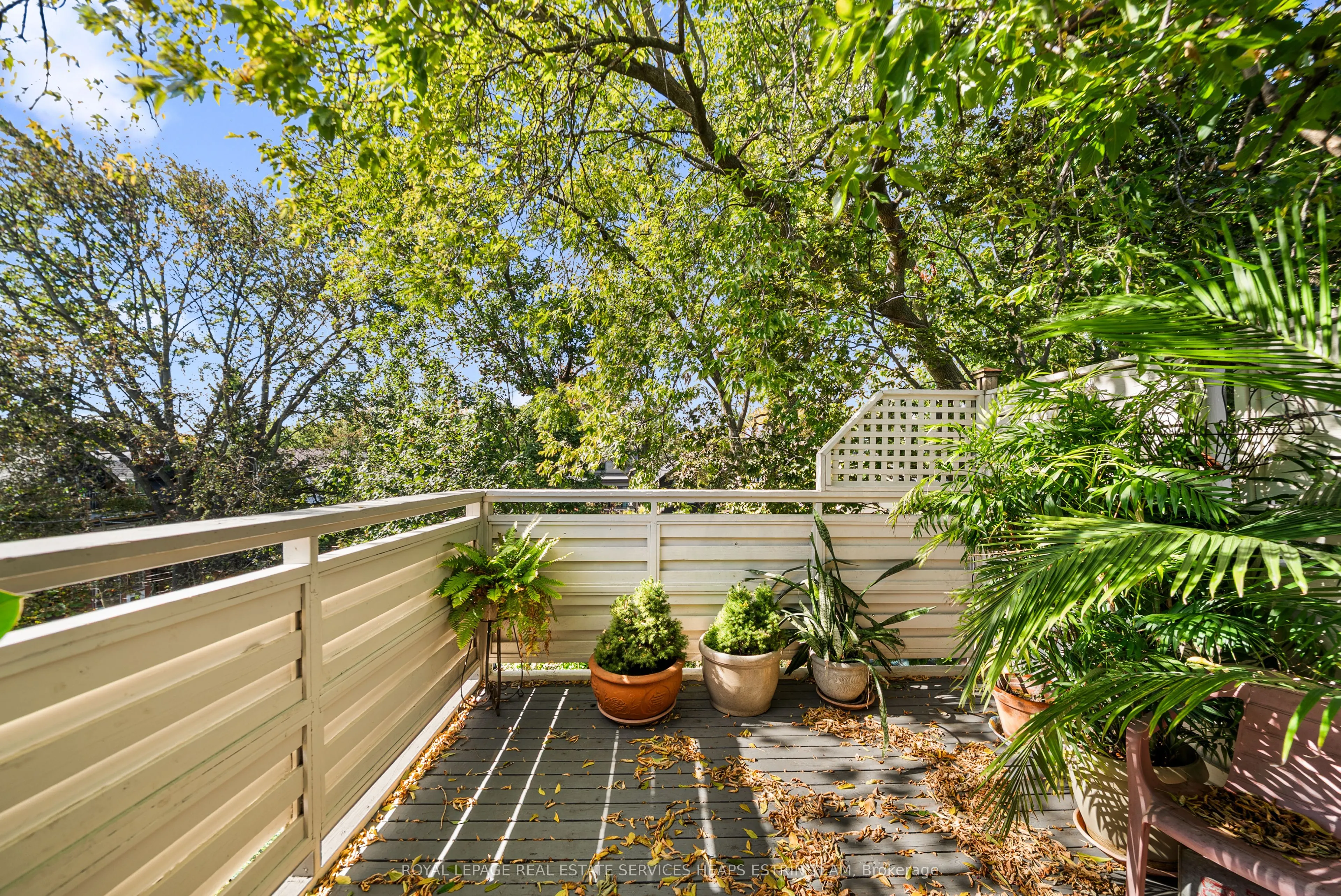 300 Woodbine Avenue