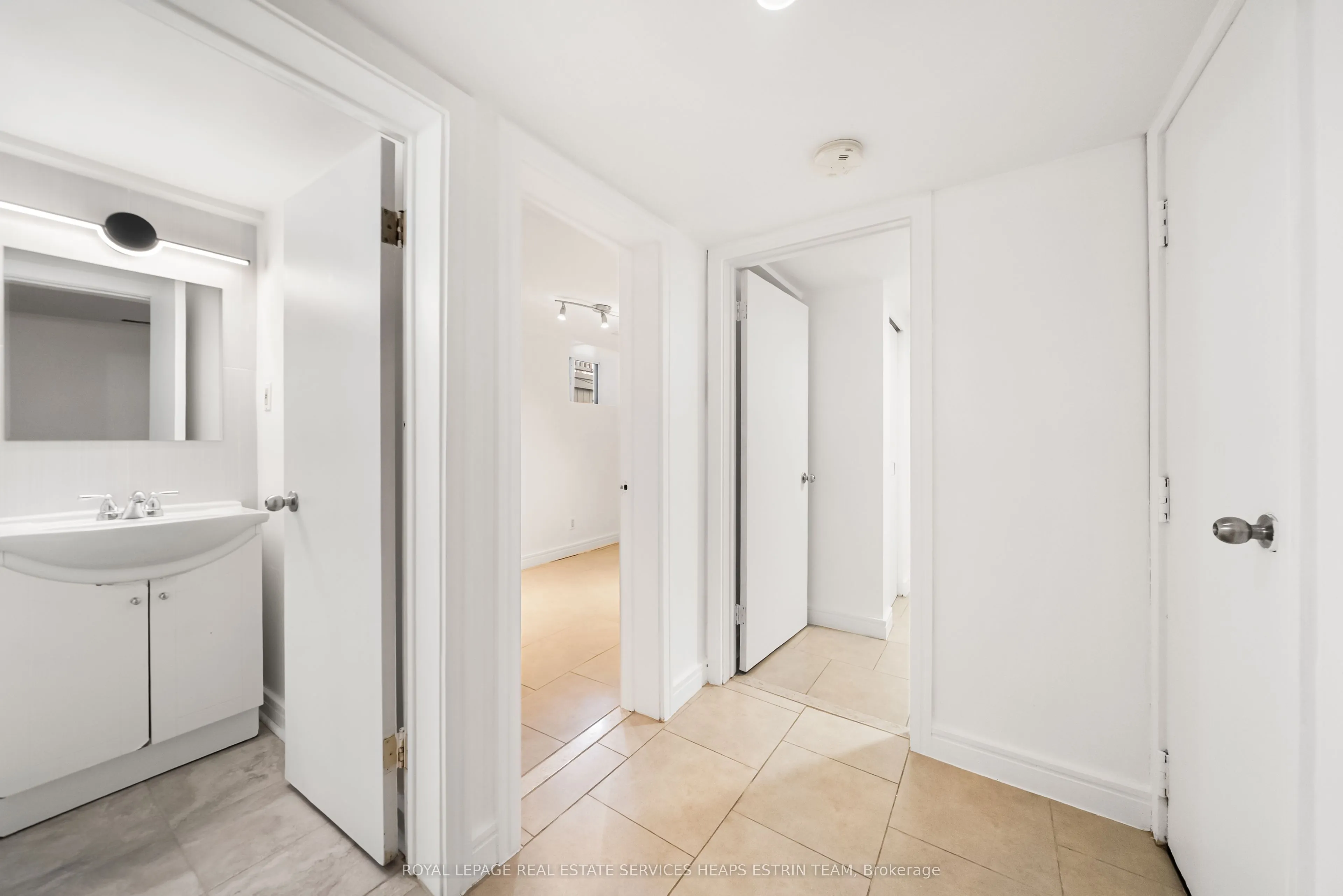 300 Woodbine Avenue