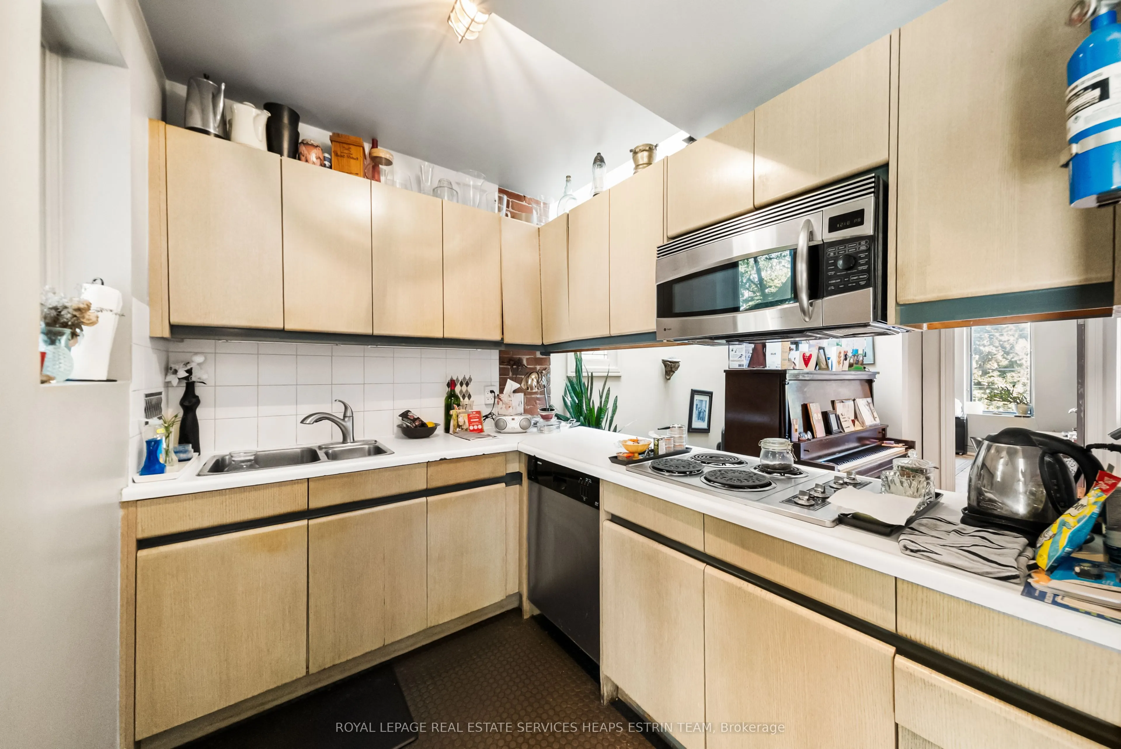 300 Woodbine Avenue