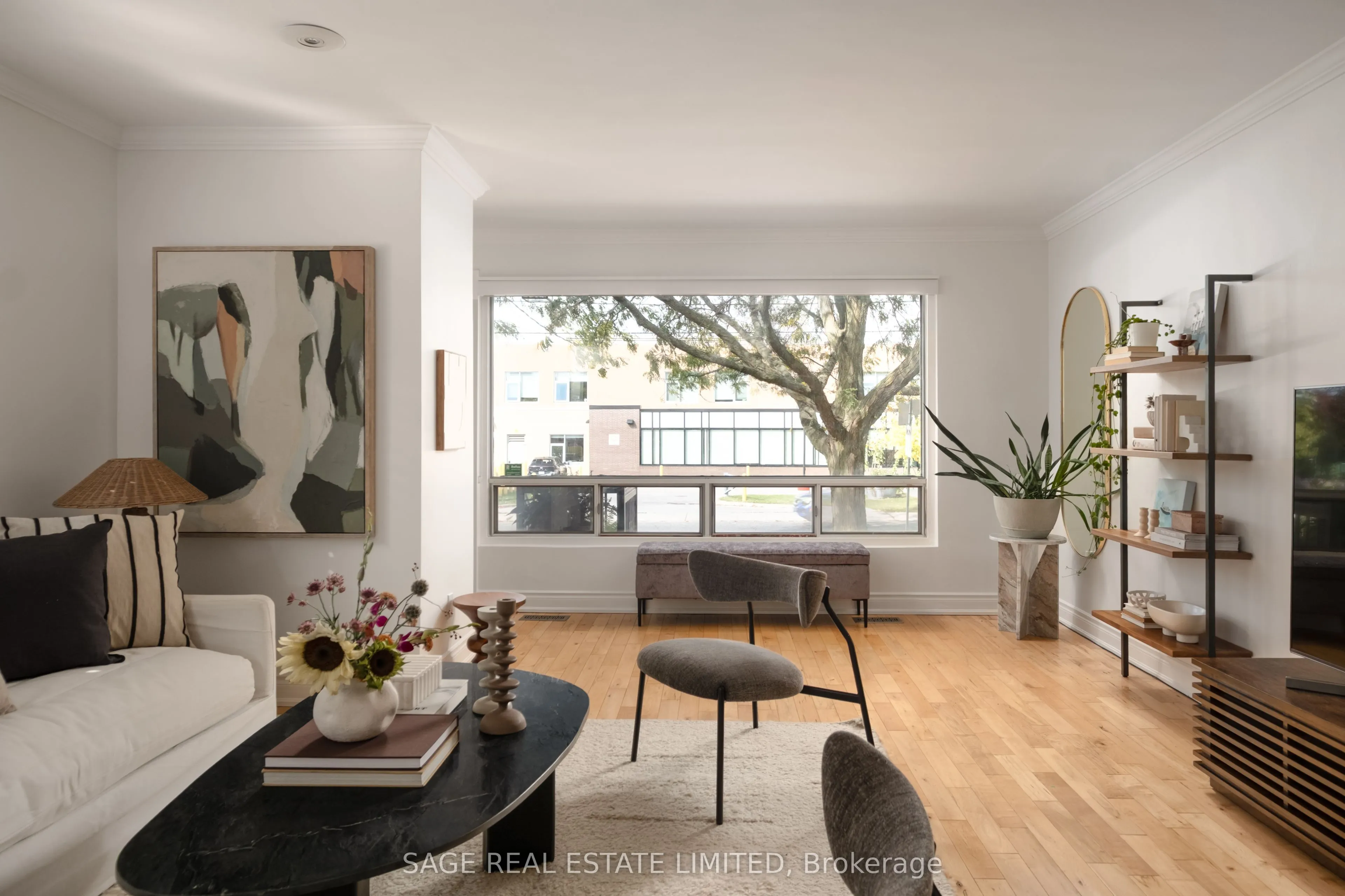 35 Chapman Avenue