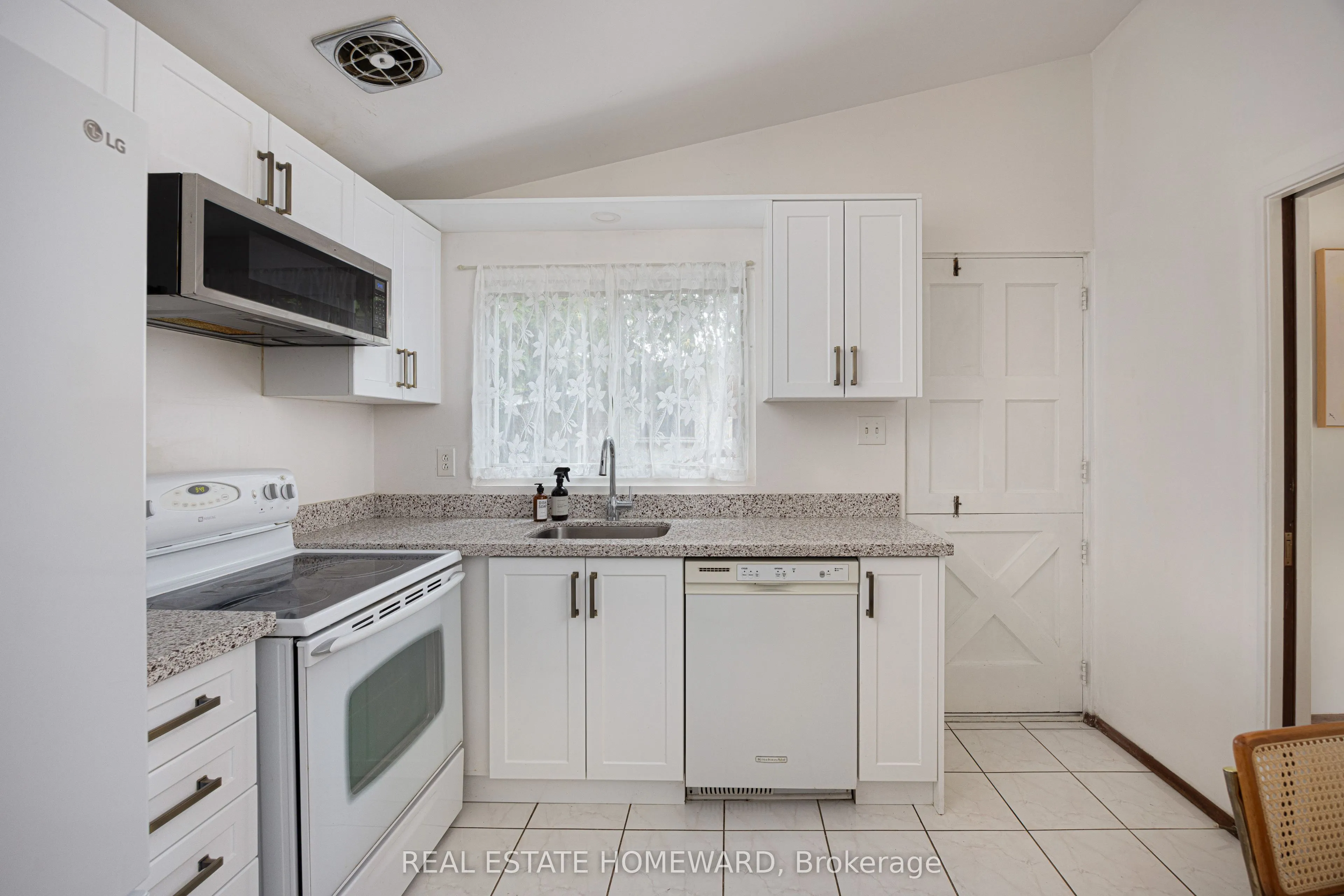 23 Norbury Crescent