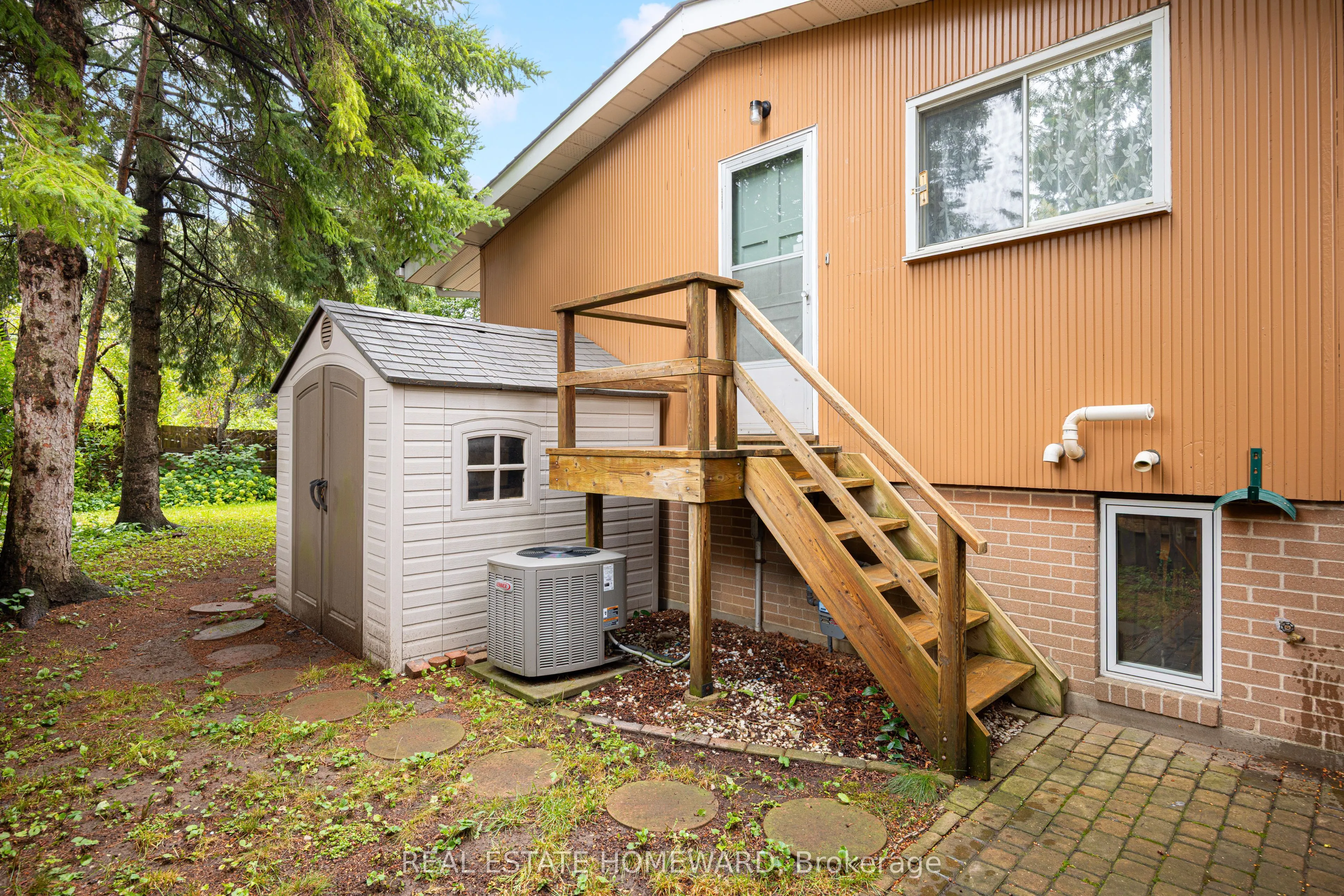 23 Norbury Crescent