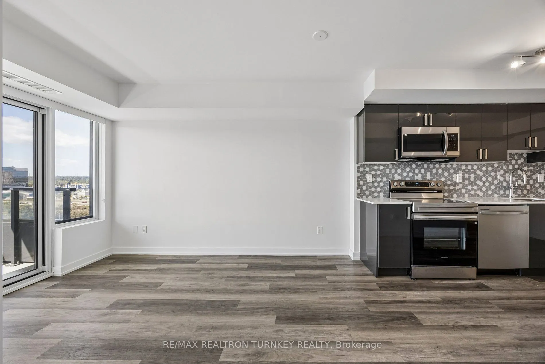 1435 Celebration Drive #912