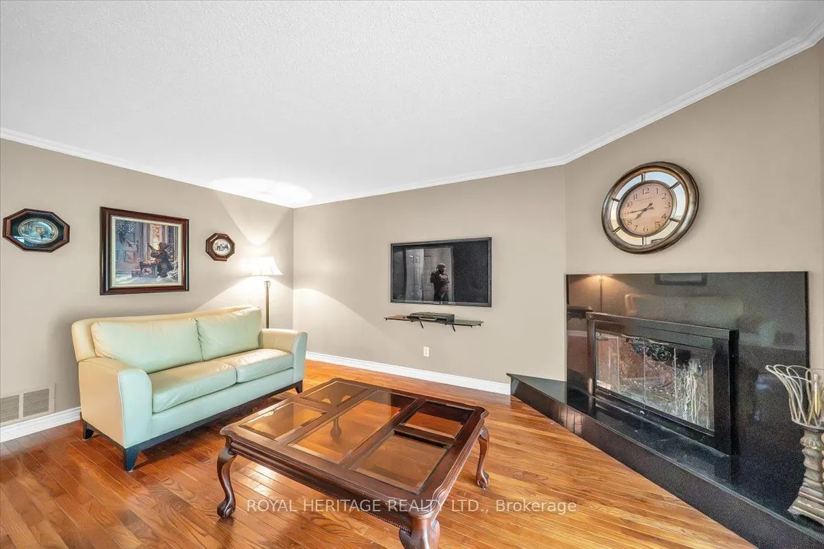 15 Cadby Road