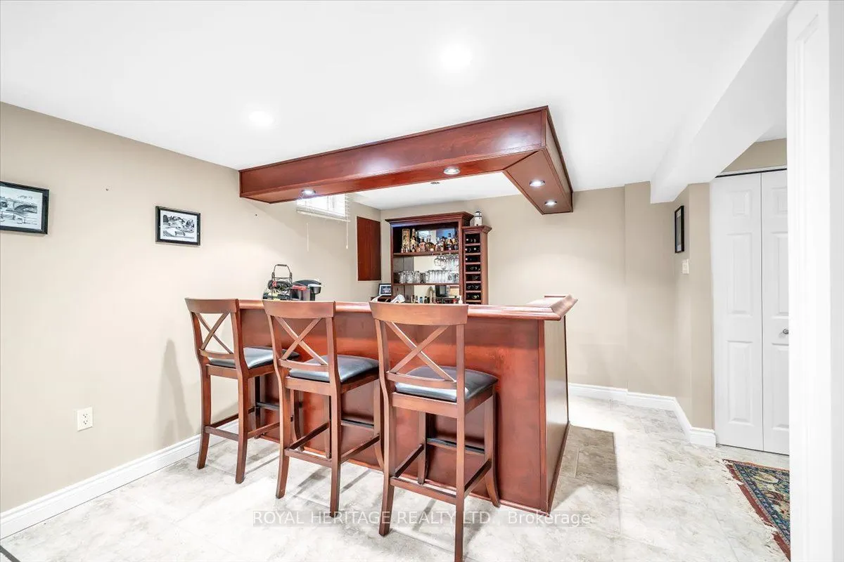 15 Cadby Road