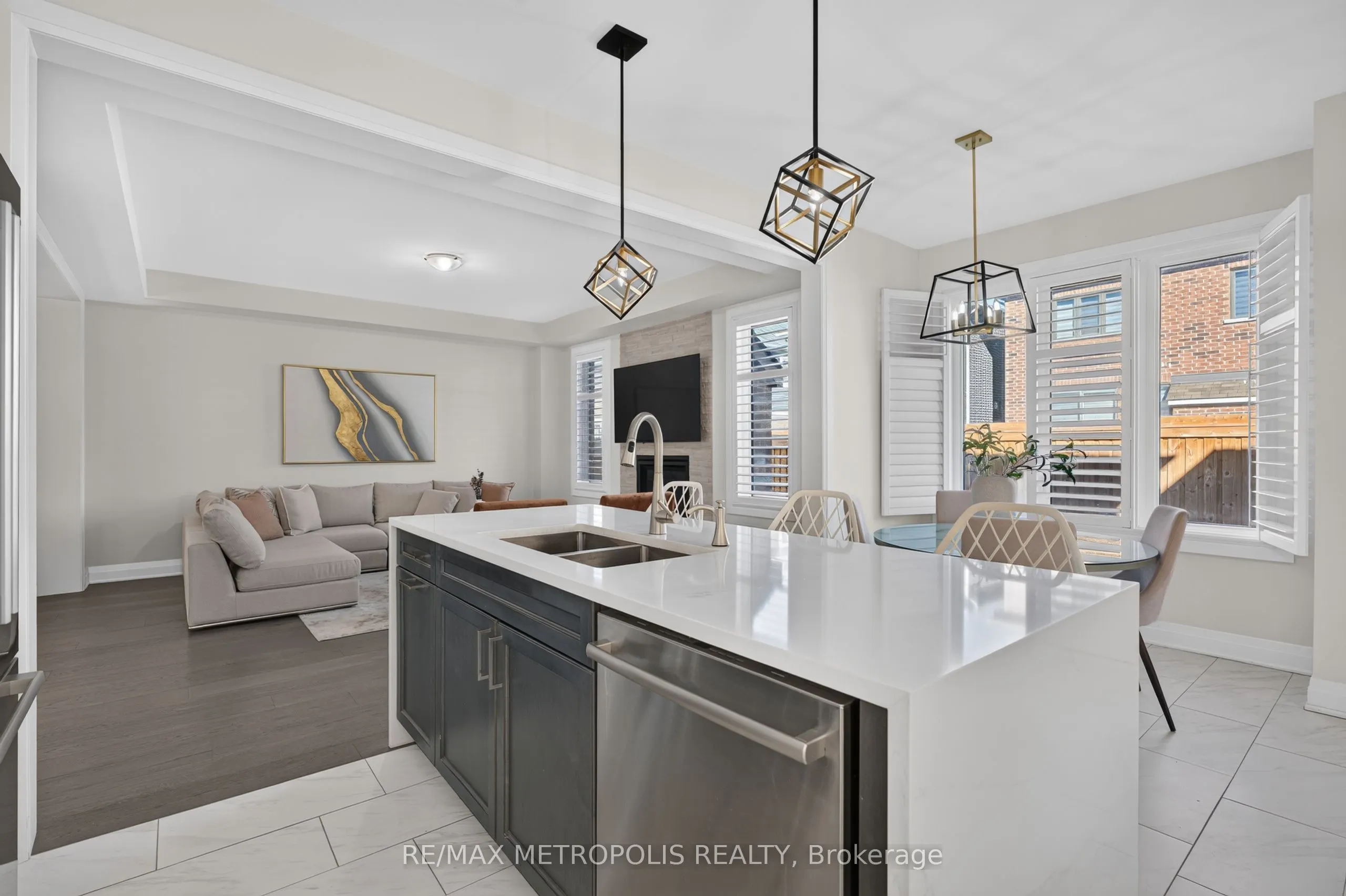 32 Lockyer Drive