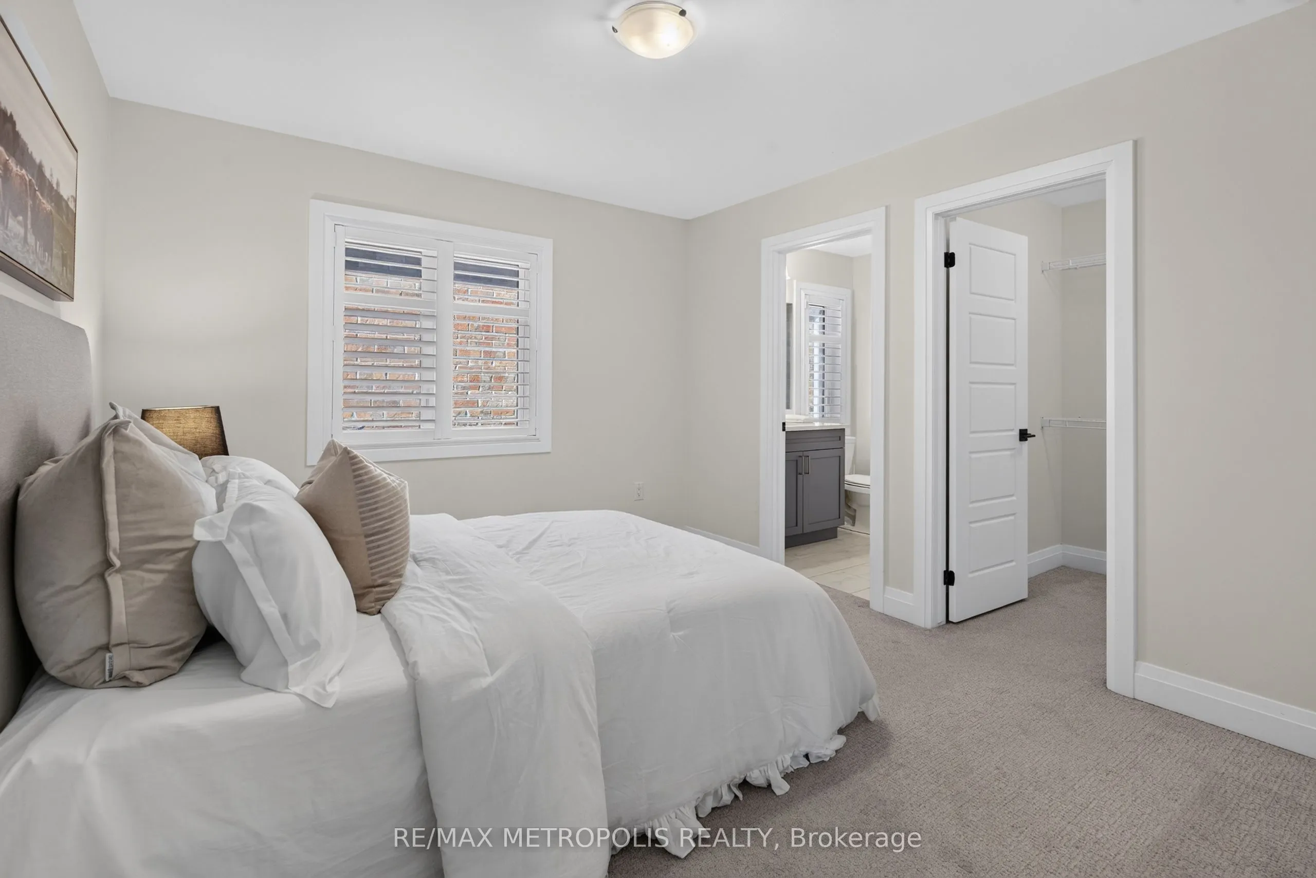 32 Lockyer Drive