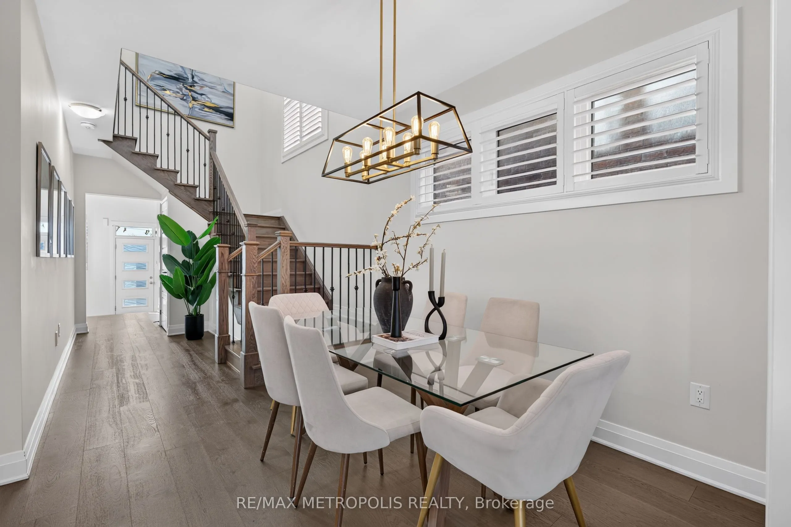 32 Lockyer Drive