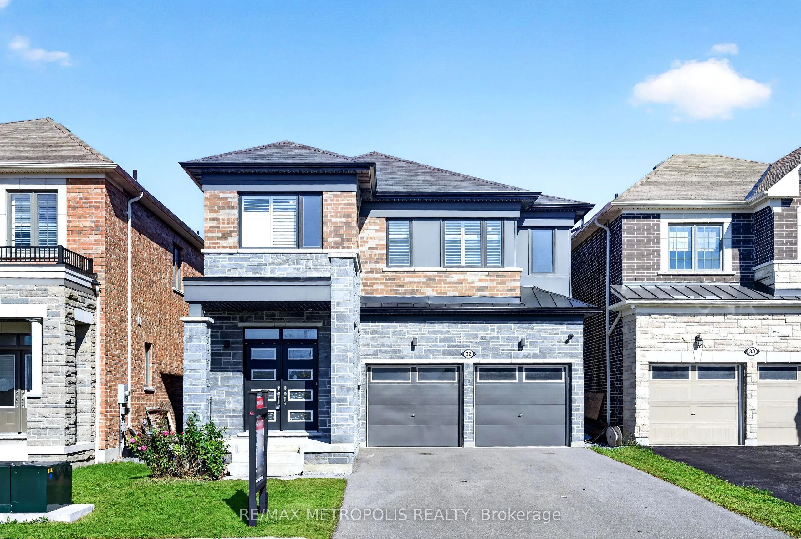 32 Lockyer Drive