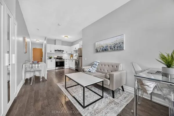 44 Bond Street W #101
