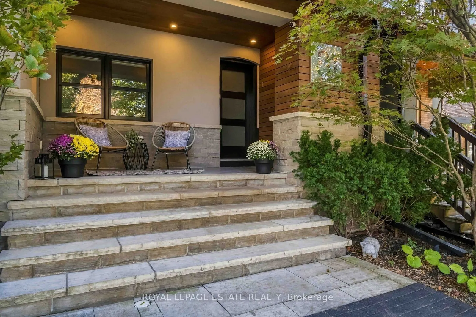 81 Courcelette Road