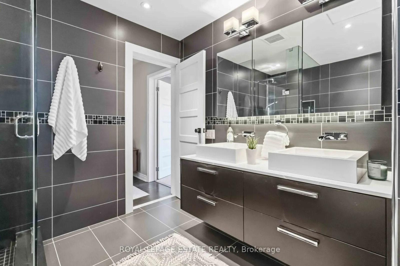81 Courcelette Road