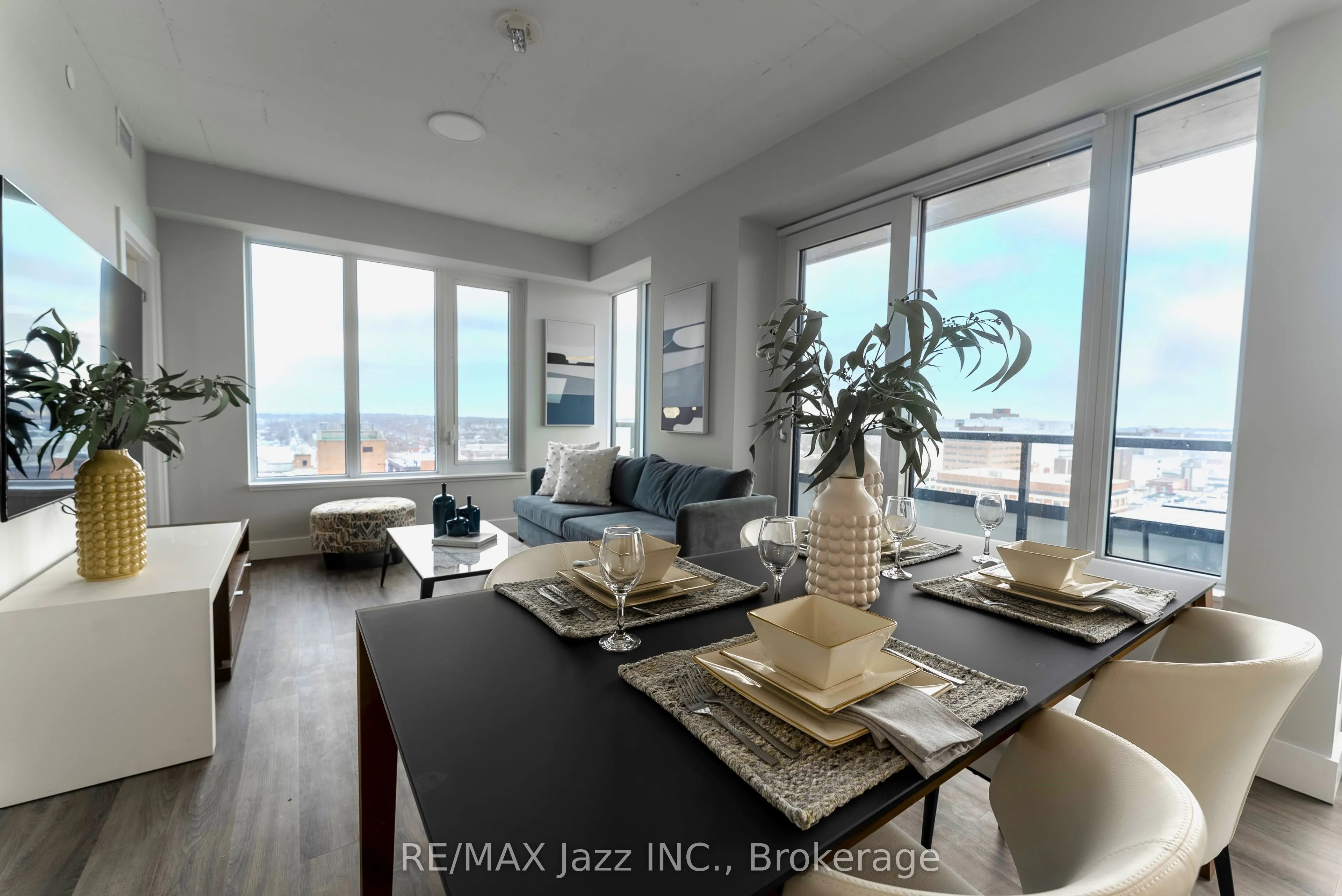 80 Bond Street E #1508