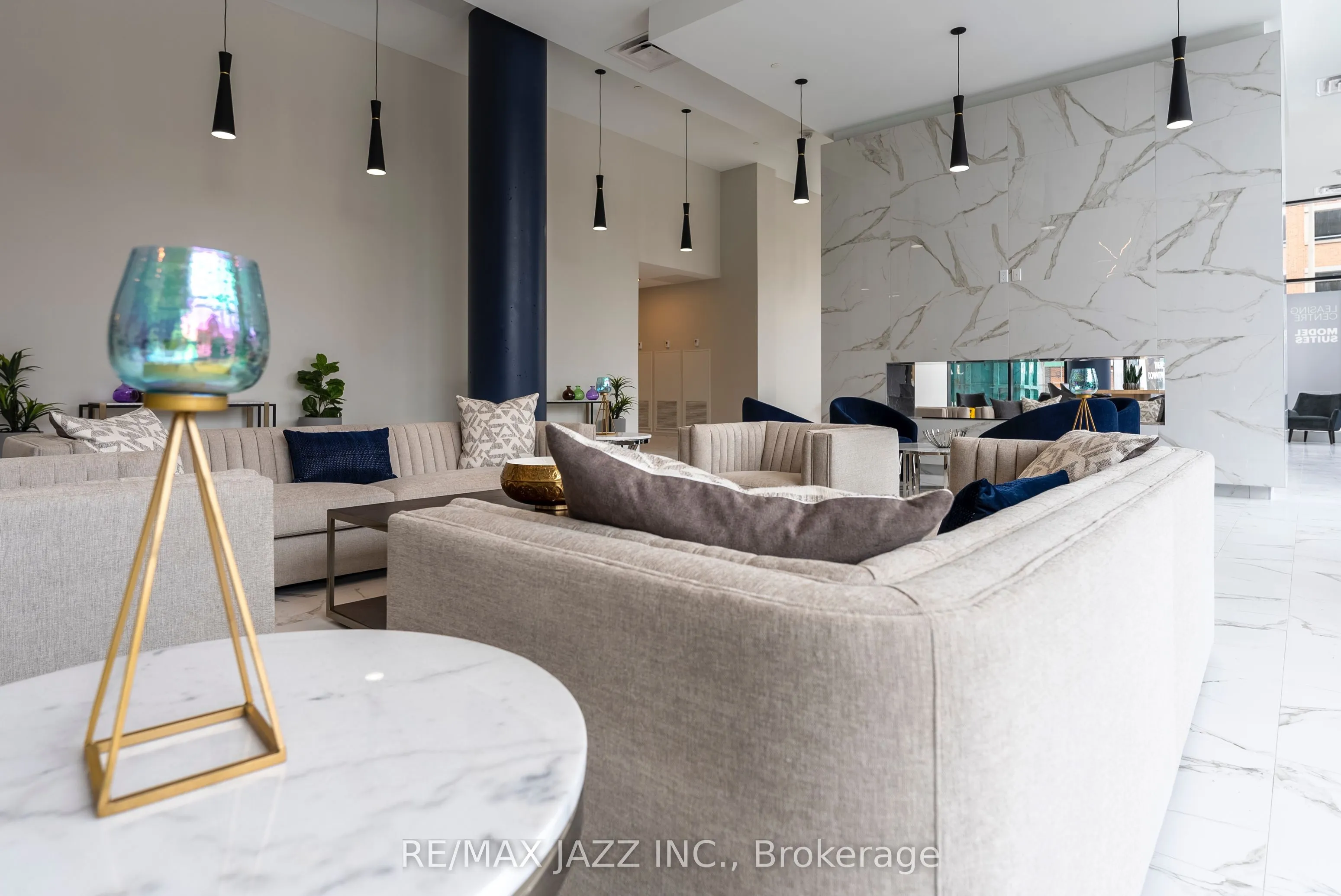 80 Bond Street E #1407