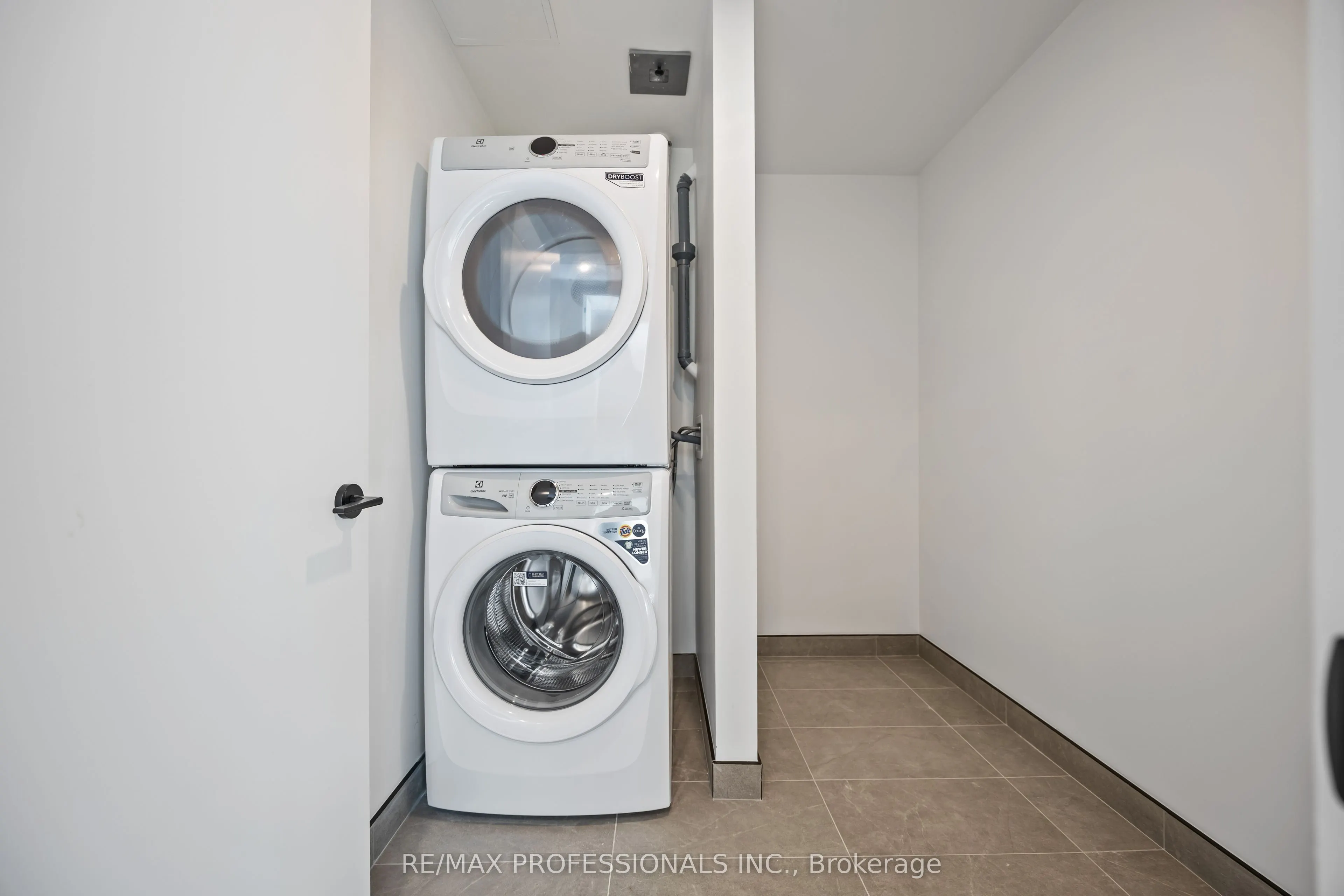 1050 Eastern Avenue #1203