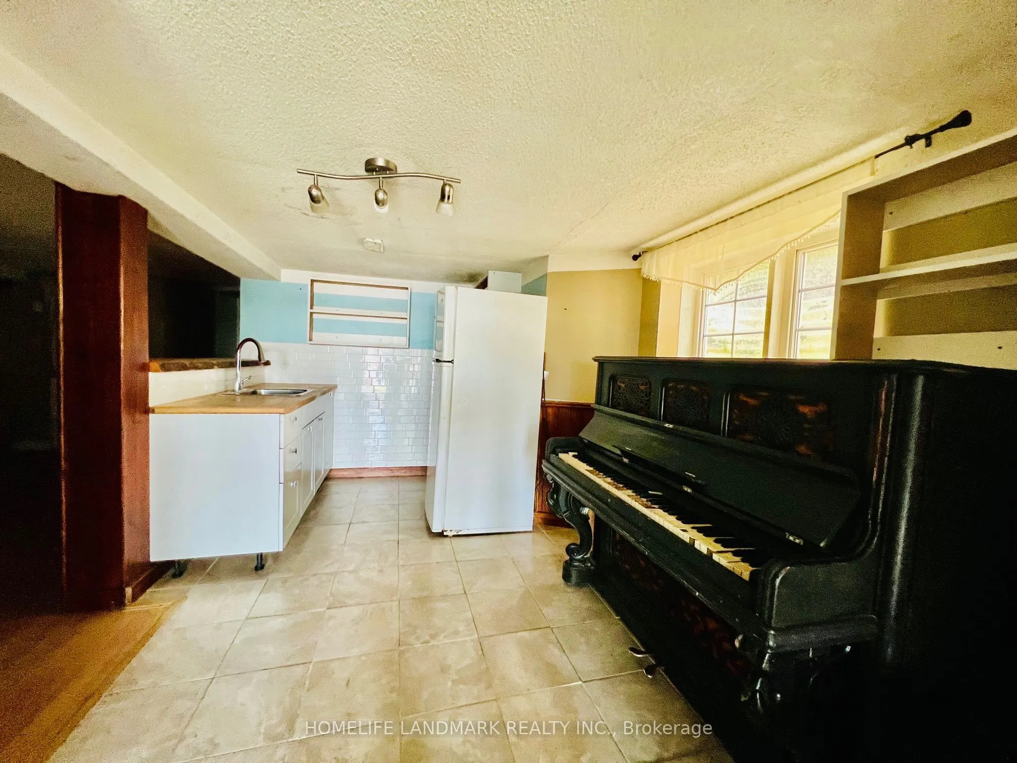 520 Fralicks Beach Road