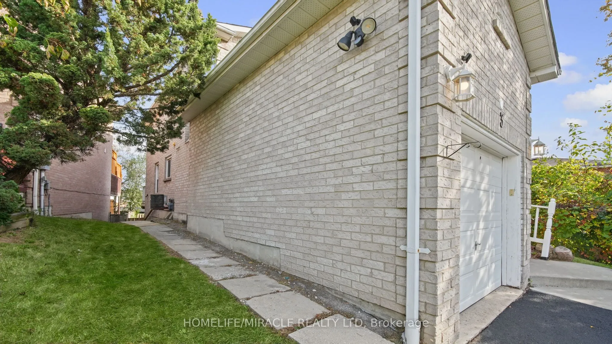 3 Trawley Crescent