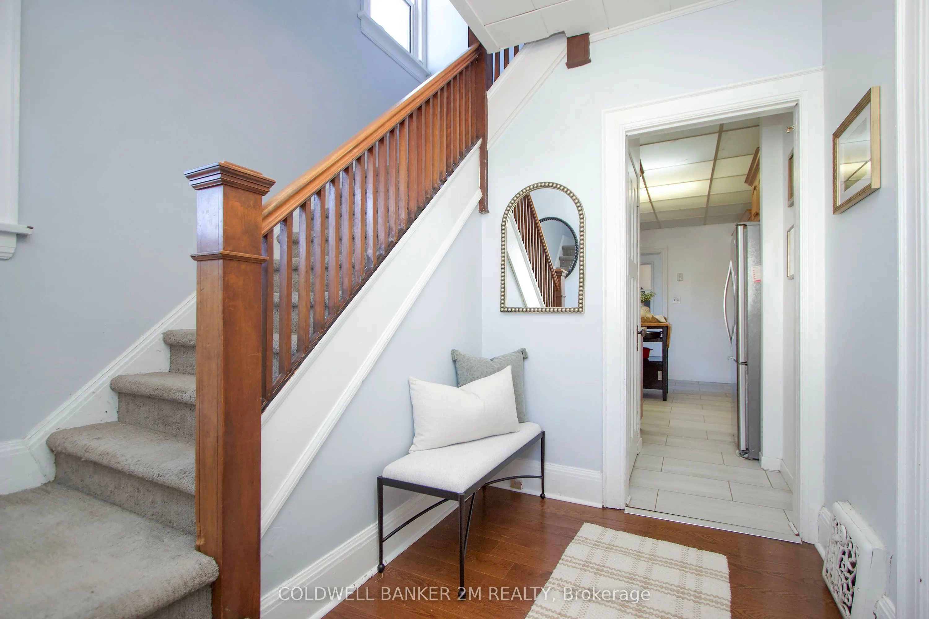 49 Brock Street E