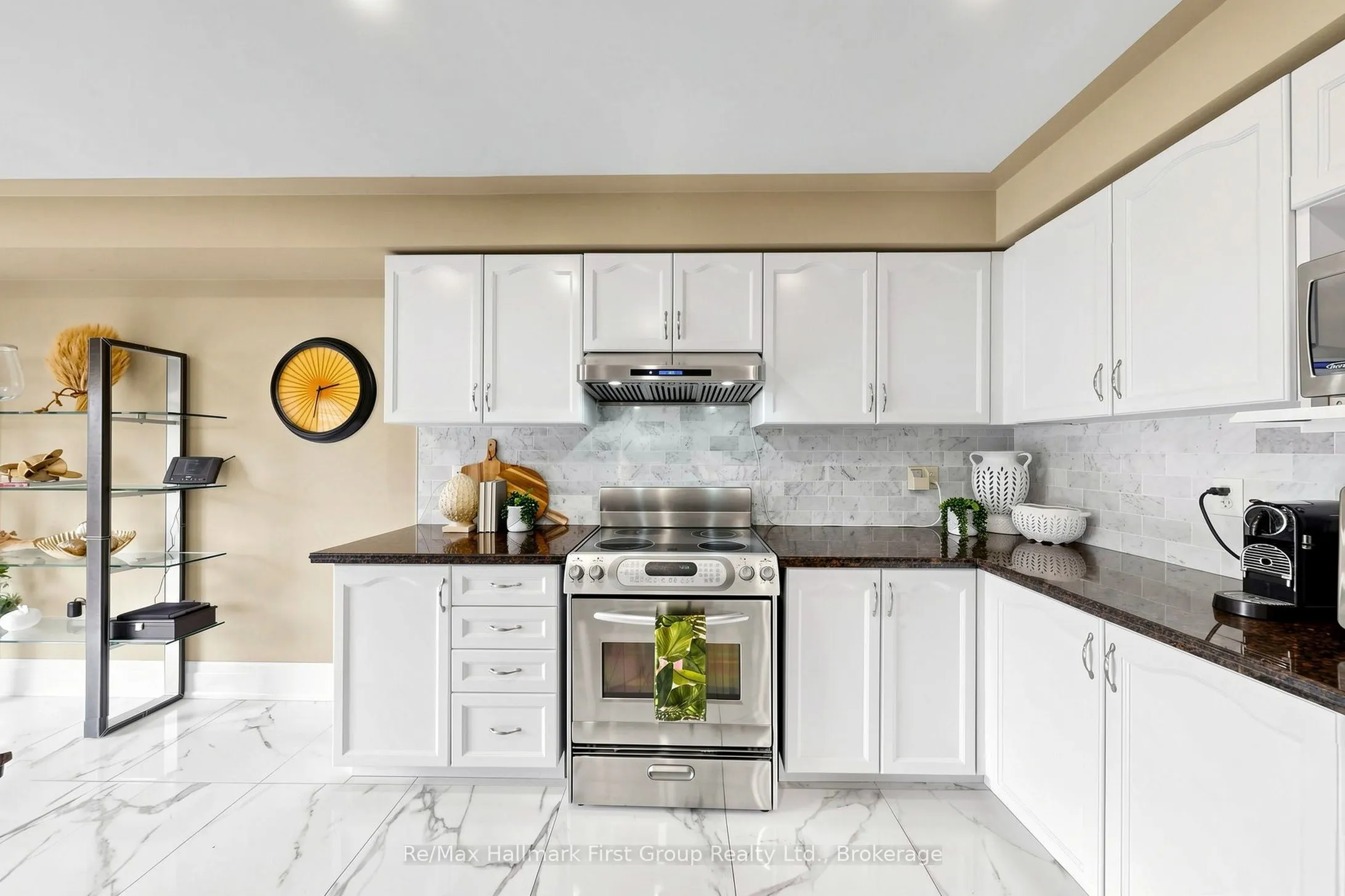 3271 Country Lane