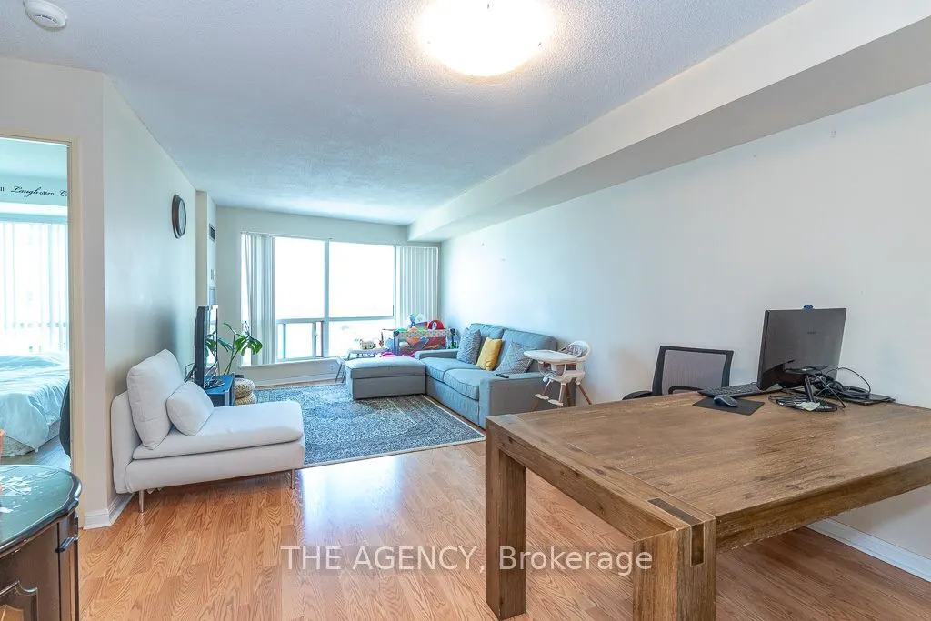 18 Lee Centre Drive #903