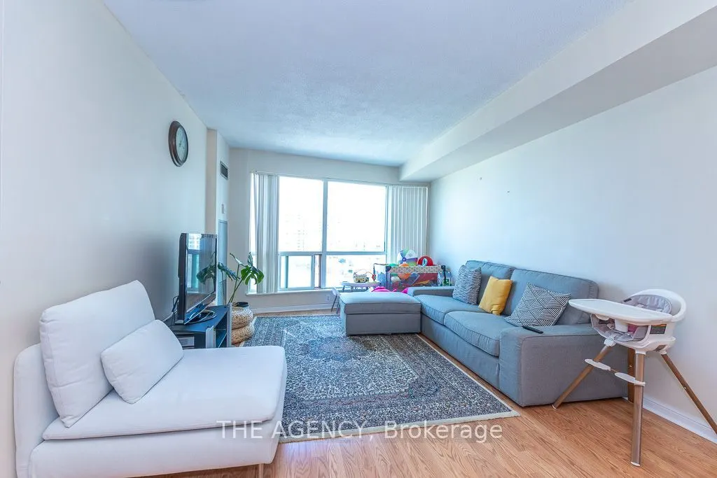 18 Lee Centre Drive #903